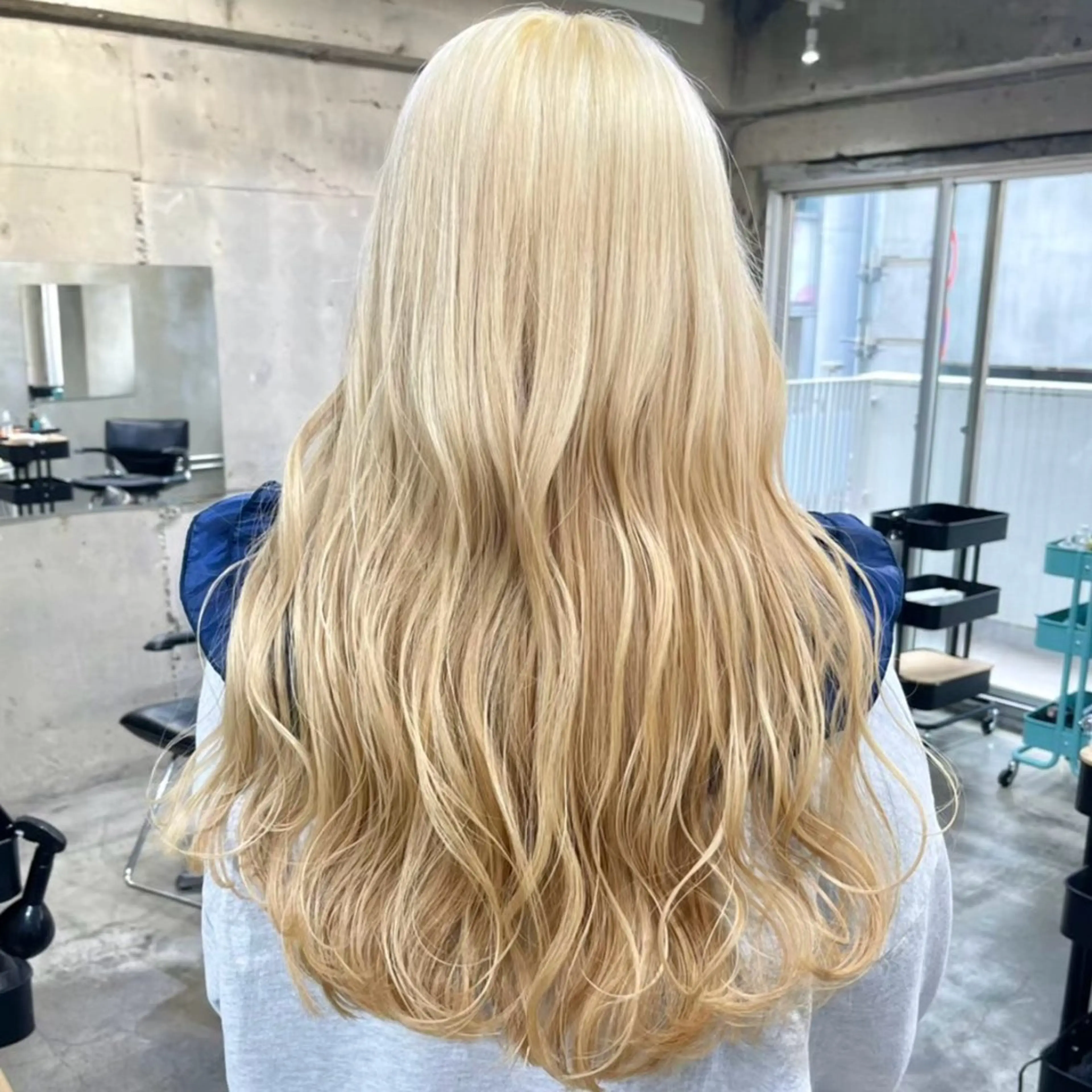 ロング ヘアカラー ☪ ‎ハイトーン信者 ☪️yumeka✨️のヘアスタイル