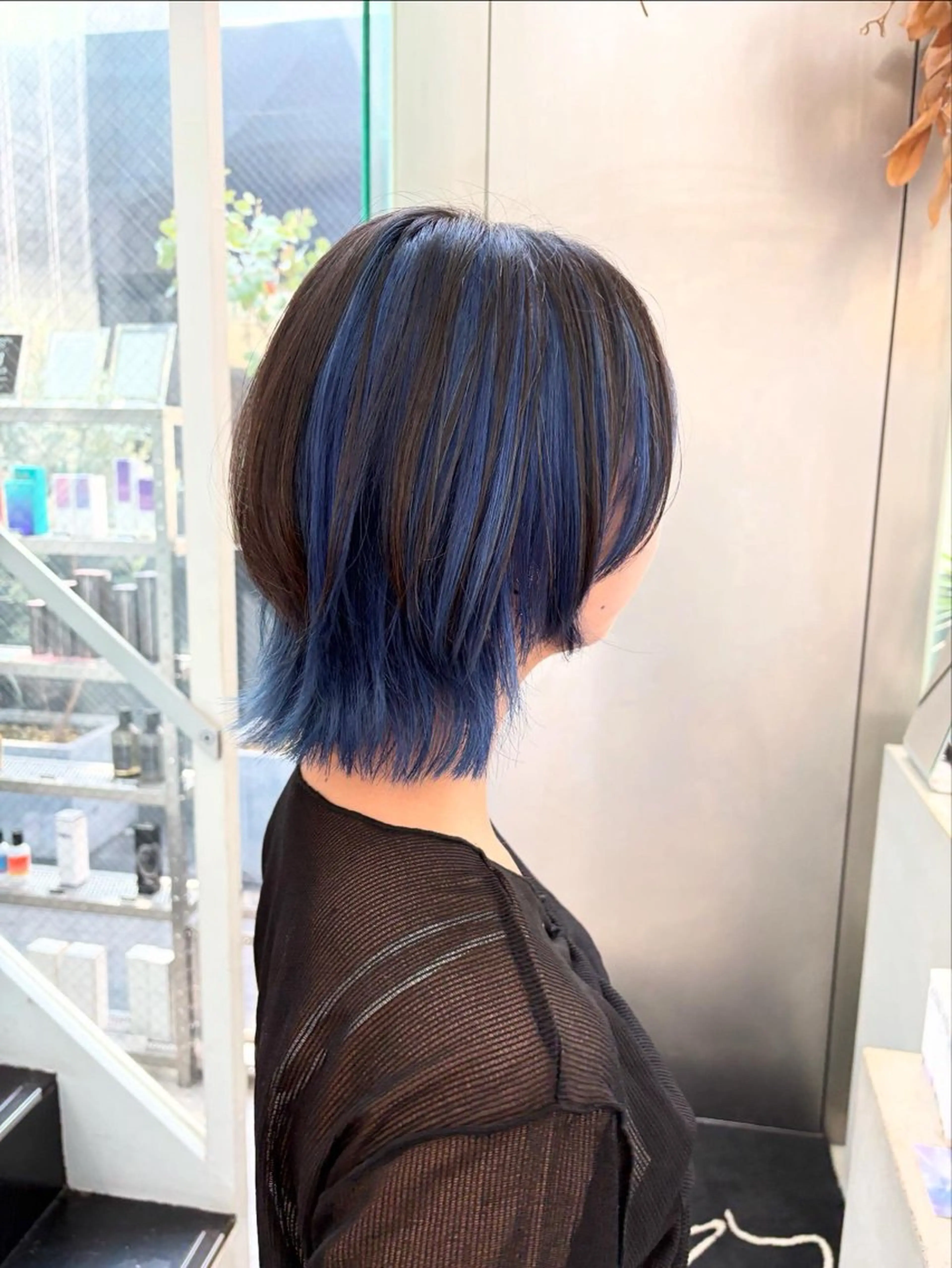 ミディアム カラー ブリーチ ブルーカラー インナーカラー ボブ ウルフカット カット ヘアカラー トリートメント インナーカラー/天神 ブリーチ/吉田のヘアスタイル