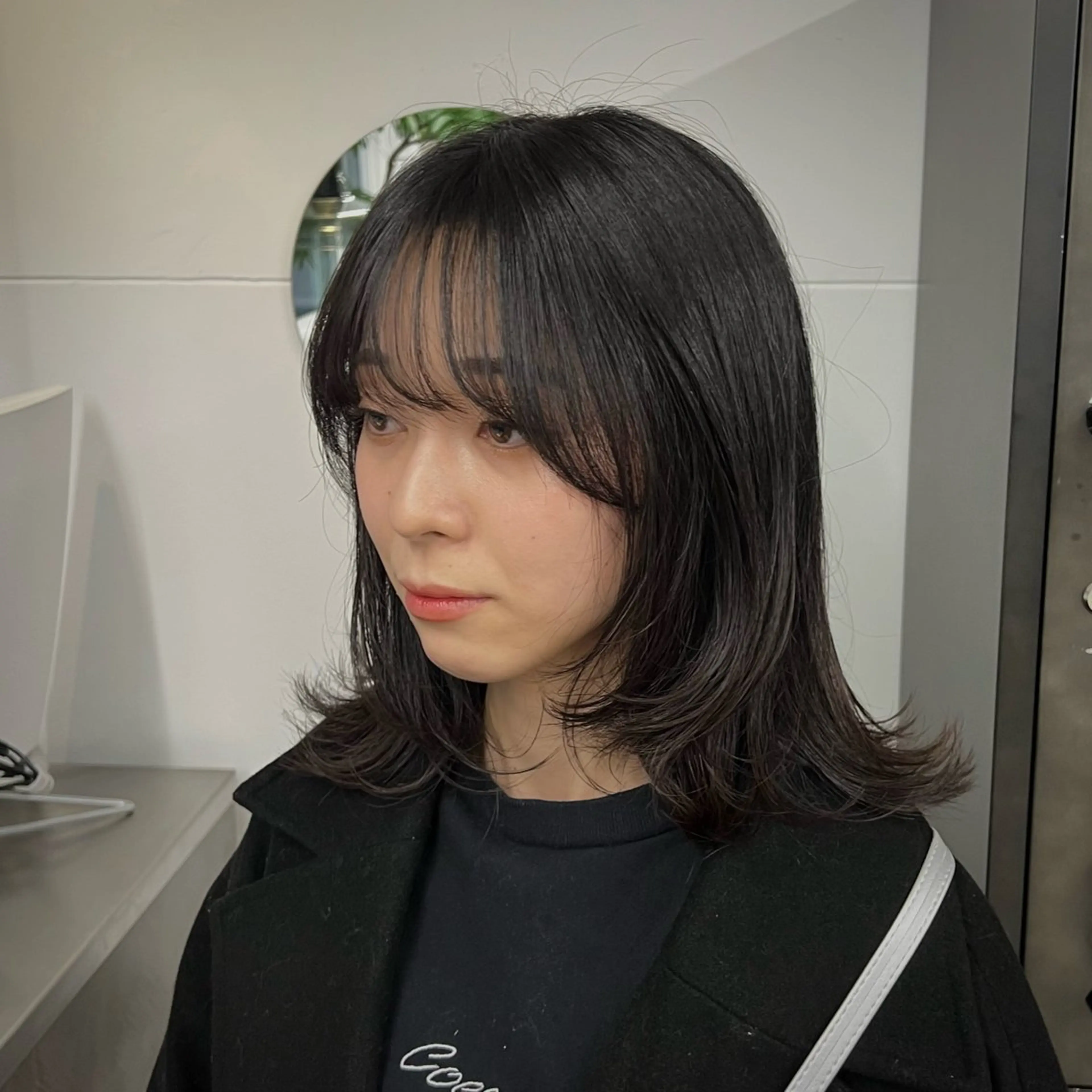 ミディアム カット INORI🐳/艶カ ラー/レイヤーカットのヘアスタイル