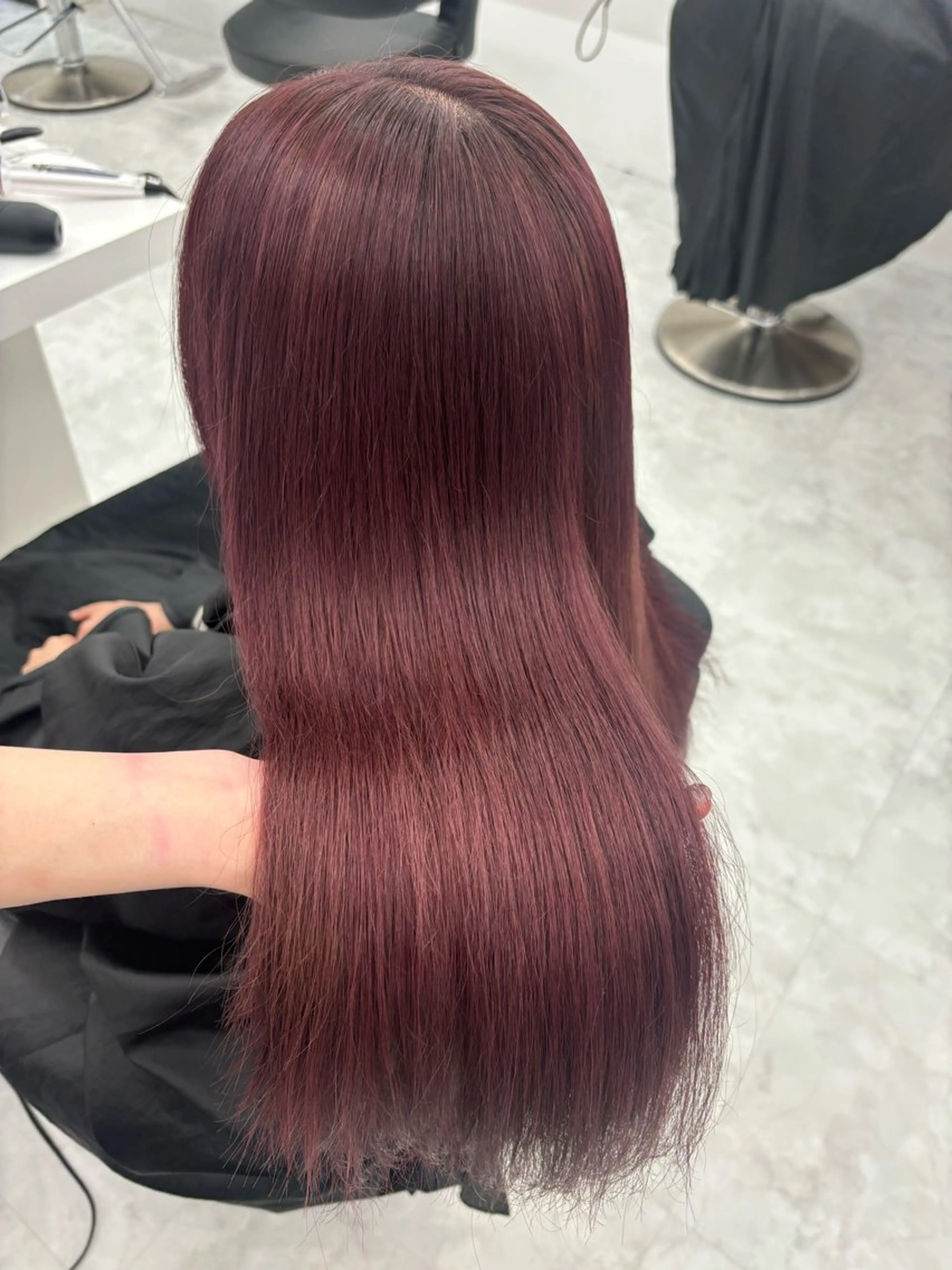 ロング カラー ヘアカラー トリートメント ヘッドスパ ヘアセット 韓国レイヤー ハッシュカットのヘアスタイル