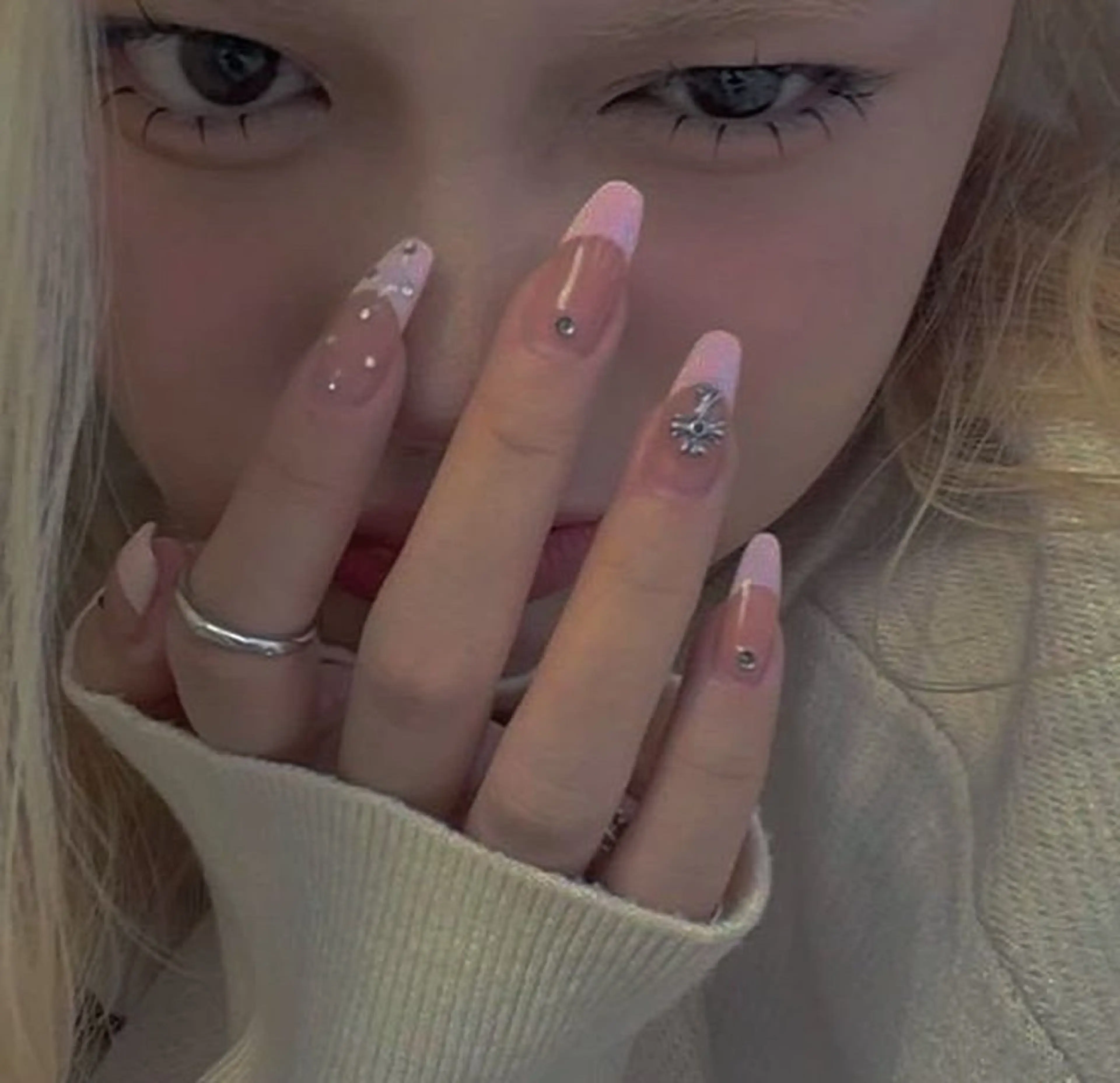 ネイル ハンドネイル Rose Ana.Chuoのネイルデザイン