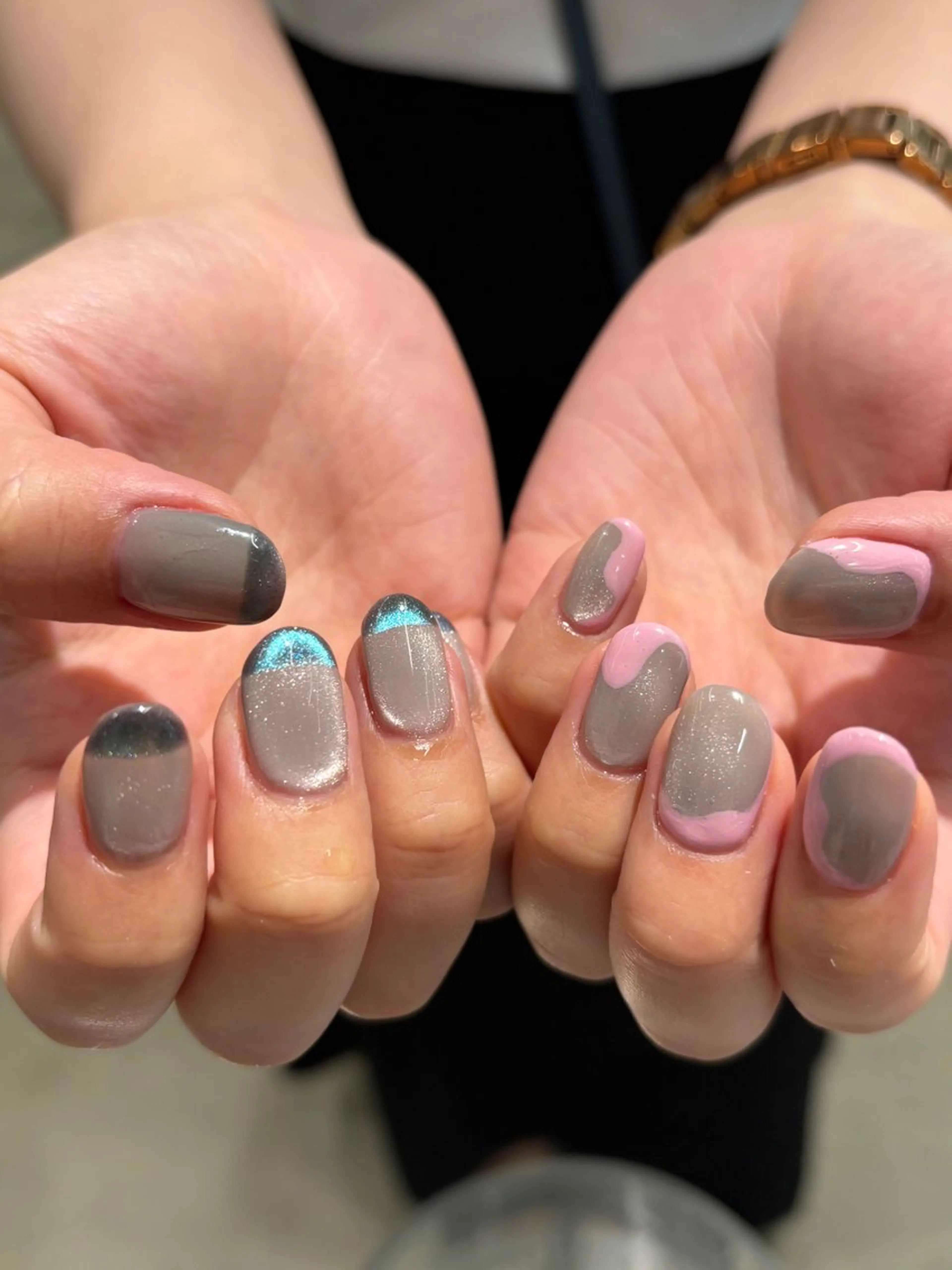 ネイル マグネットネイル ハンドネイル sister  mohawk所属・chika ／ nailのネイルデザイン