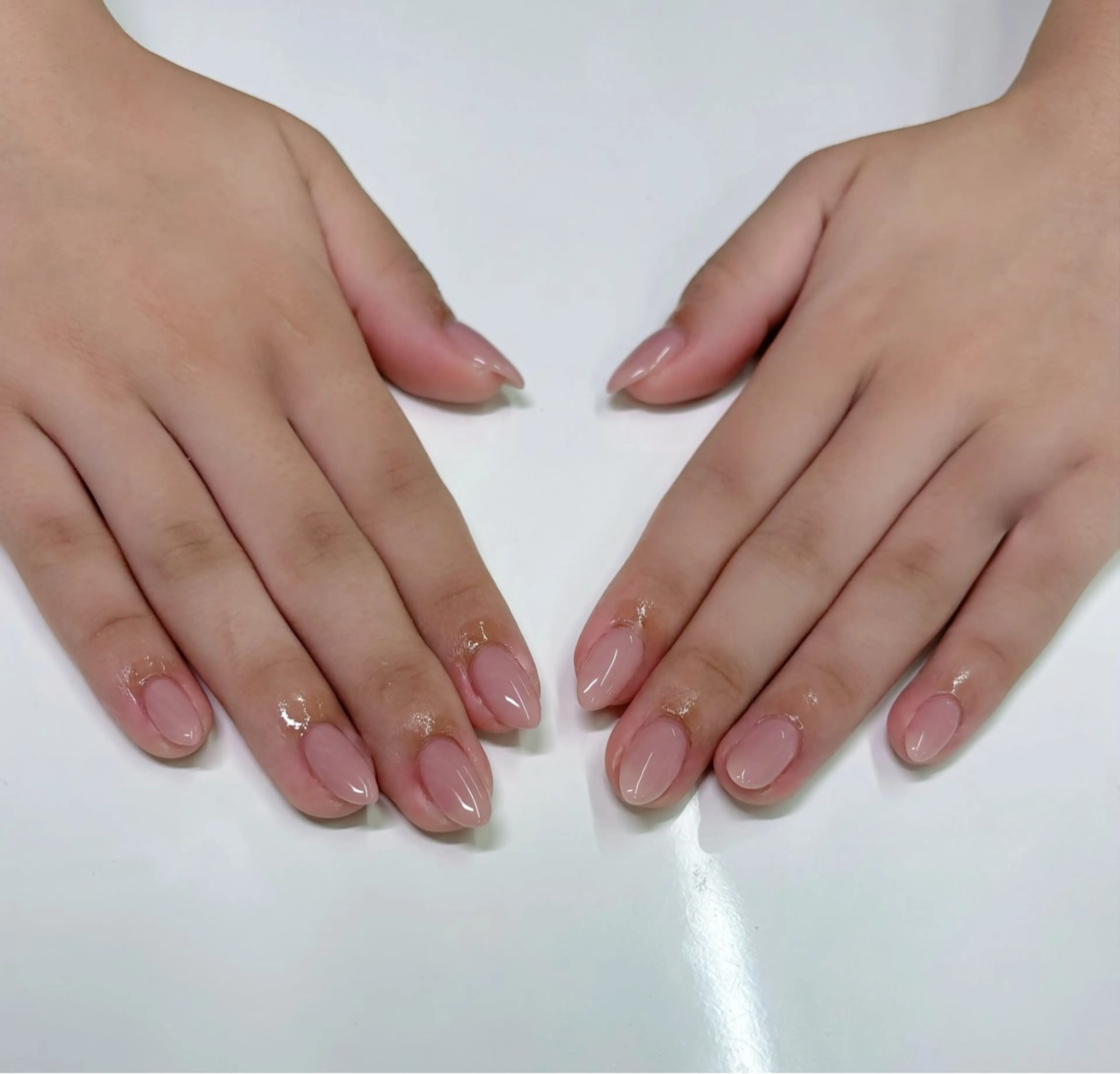 ネイル ワンカラーネイル ピンク ハンドネイル 秋元 琴音のネイルデザイン