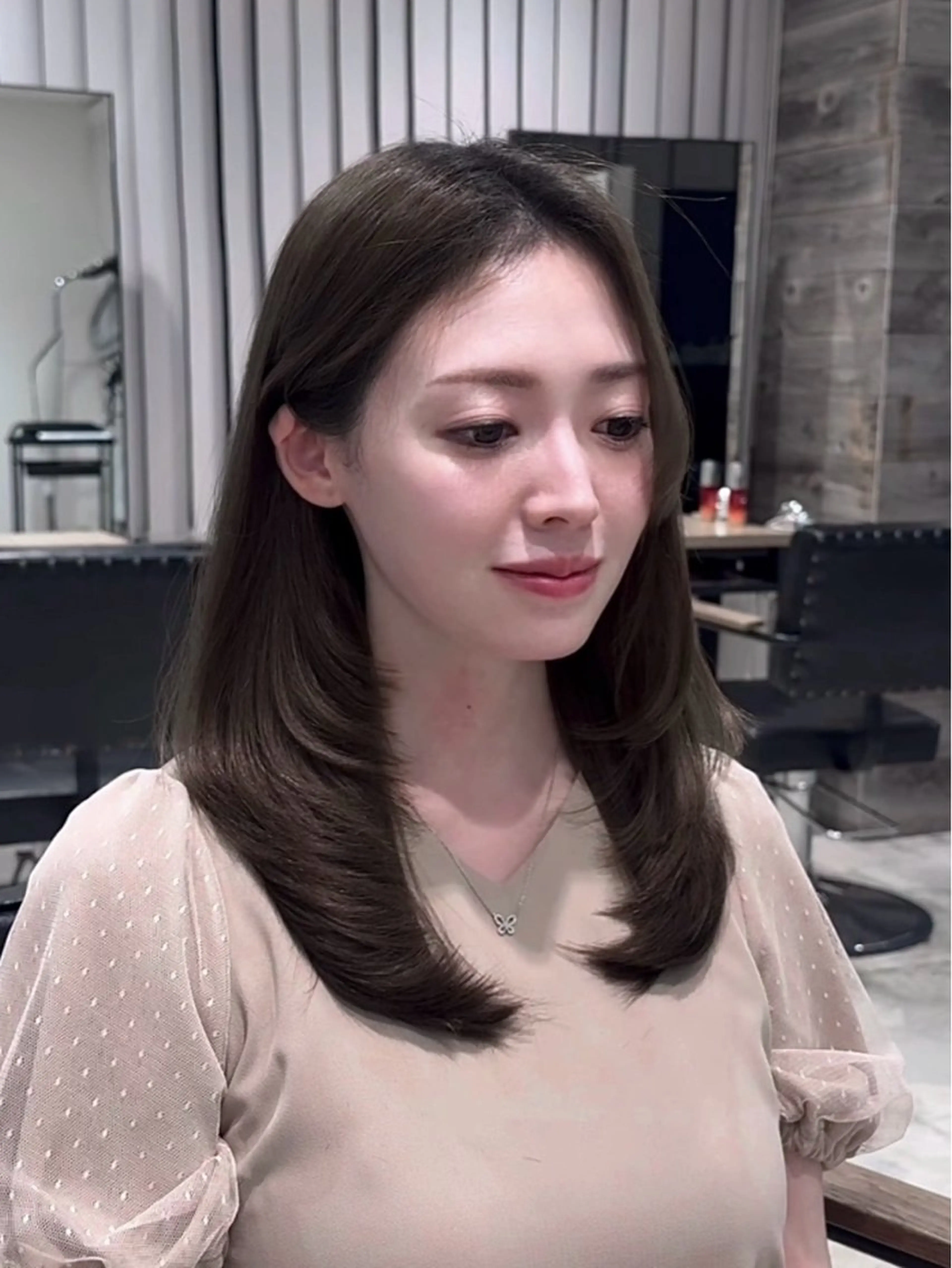 ミディアム カラー パーマ ヘアアレンジ IVY表参道所属・ヘアメイク小野リエ 韓国ハーフ🦊のヘアスタイル