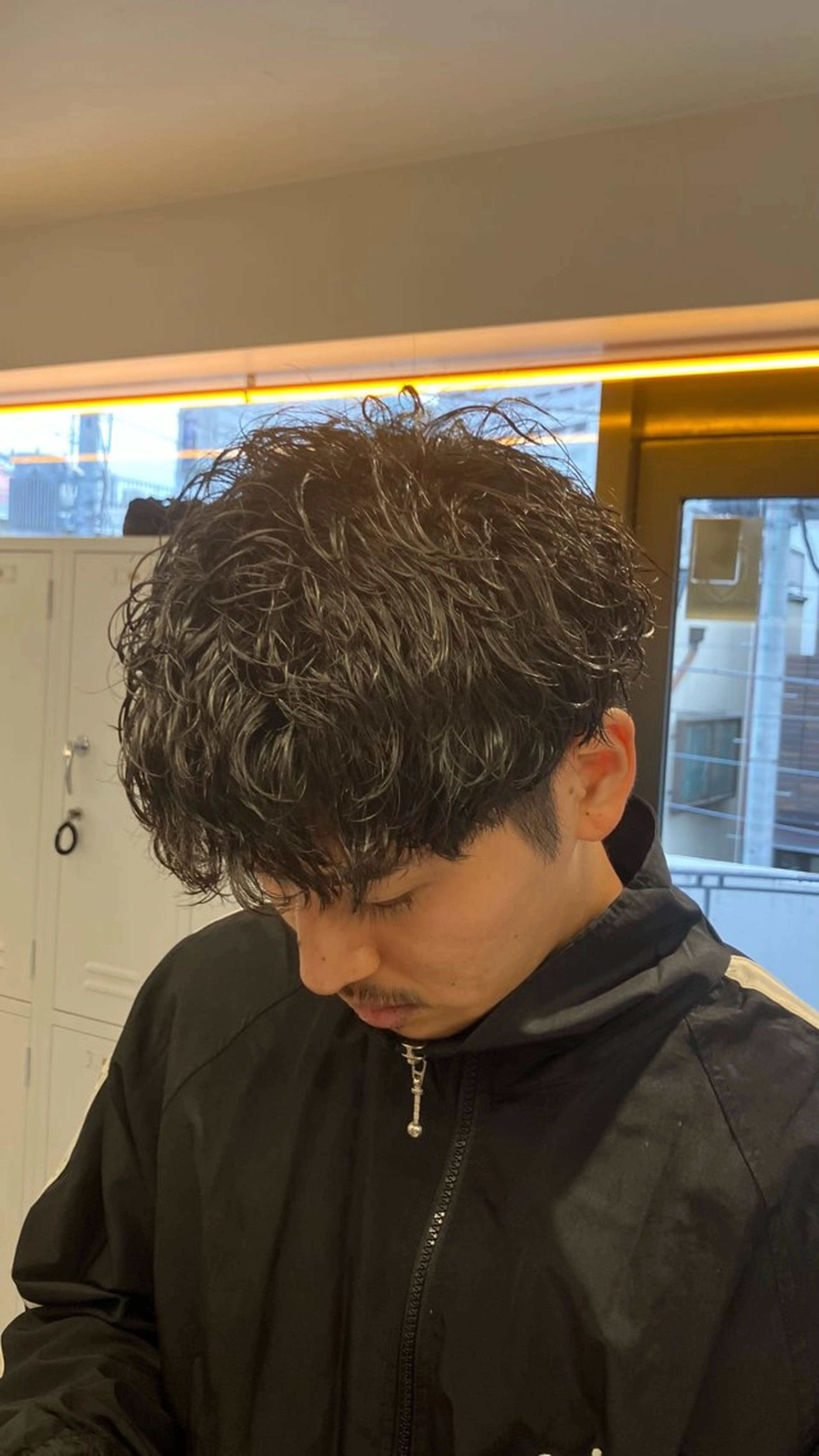 🌀カット➕loose perm🌀『決め過ぎない大人の色気が欲しい方✨短めだけど下ろしても変じゃないパーマスタイル』の写真