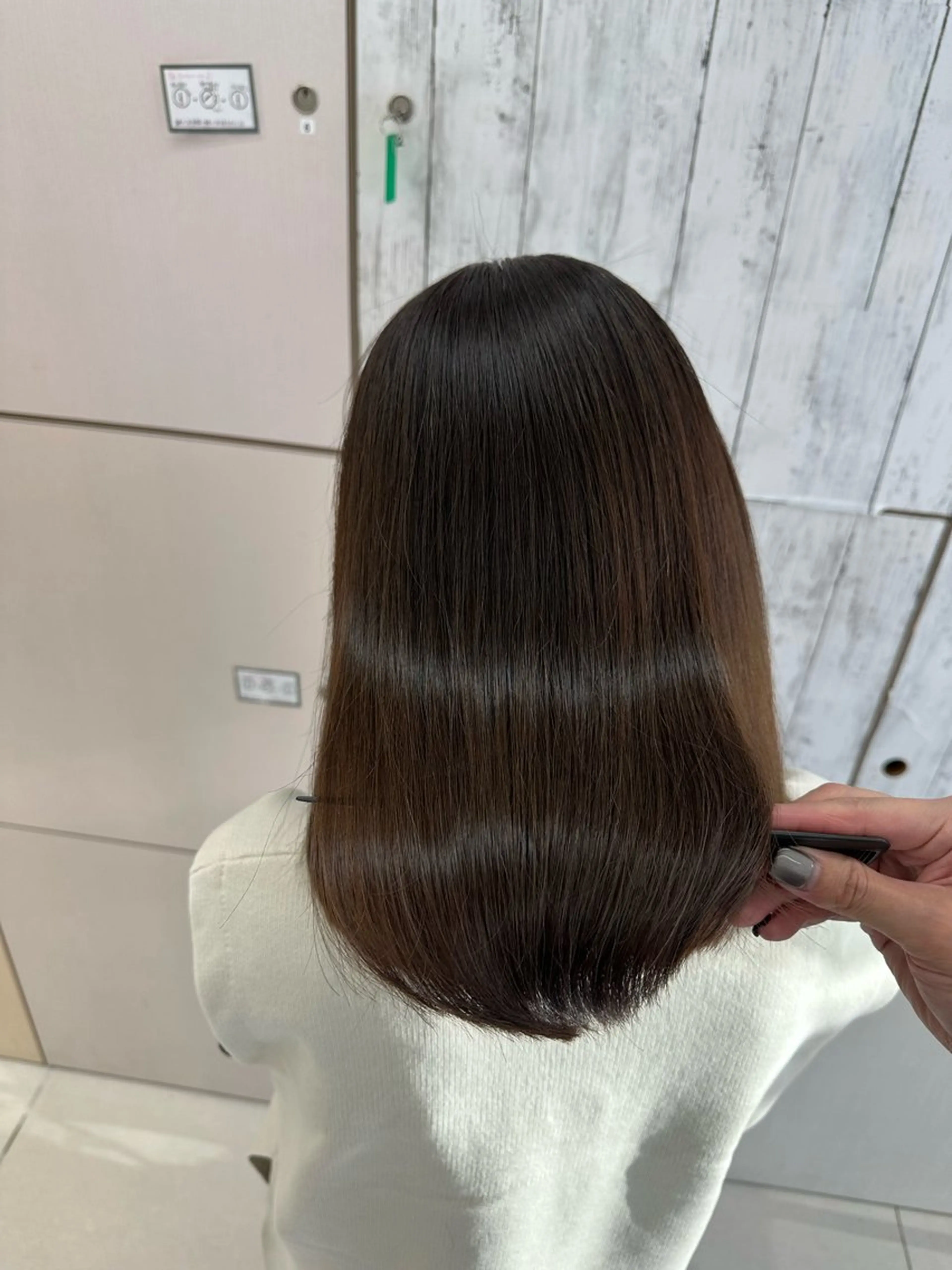 ミディアム カラー カット ヘアカラー 髪質改善× レイヤーカット溝江のヘアスタイル