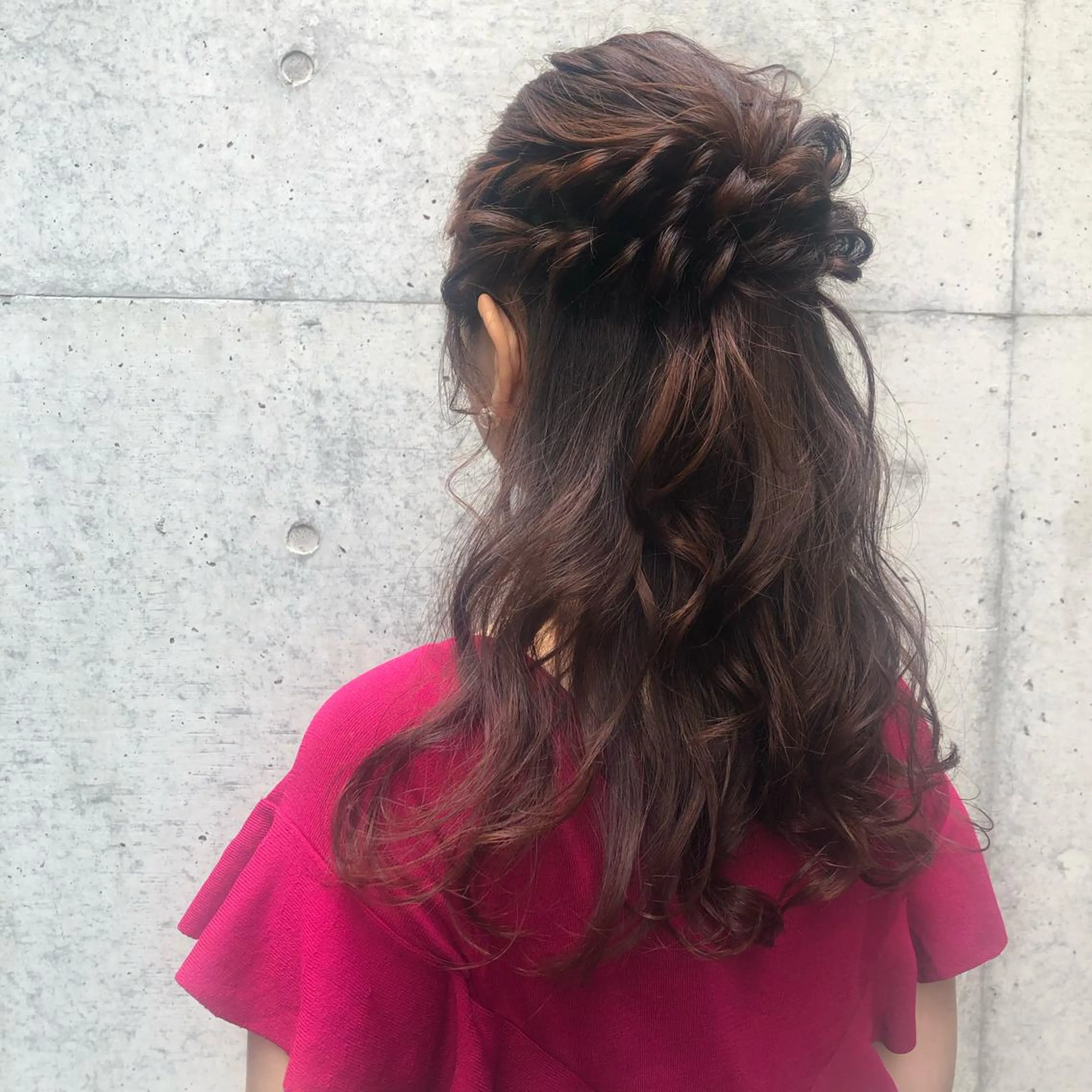 ミディアム カラー パーマ ヘアアレンジ ヘアセット apish aoyama所属・武 愛子の眉毛・アイブロウイメージ