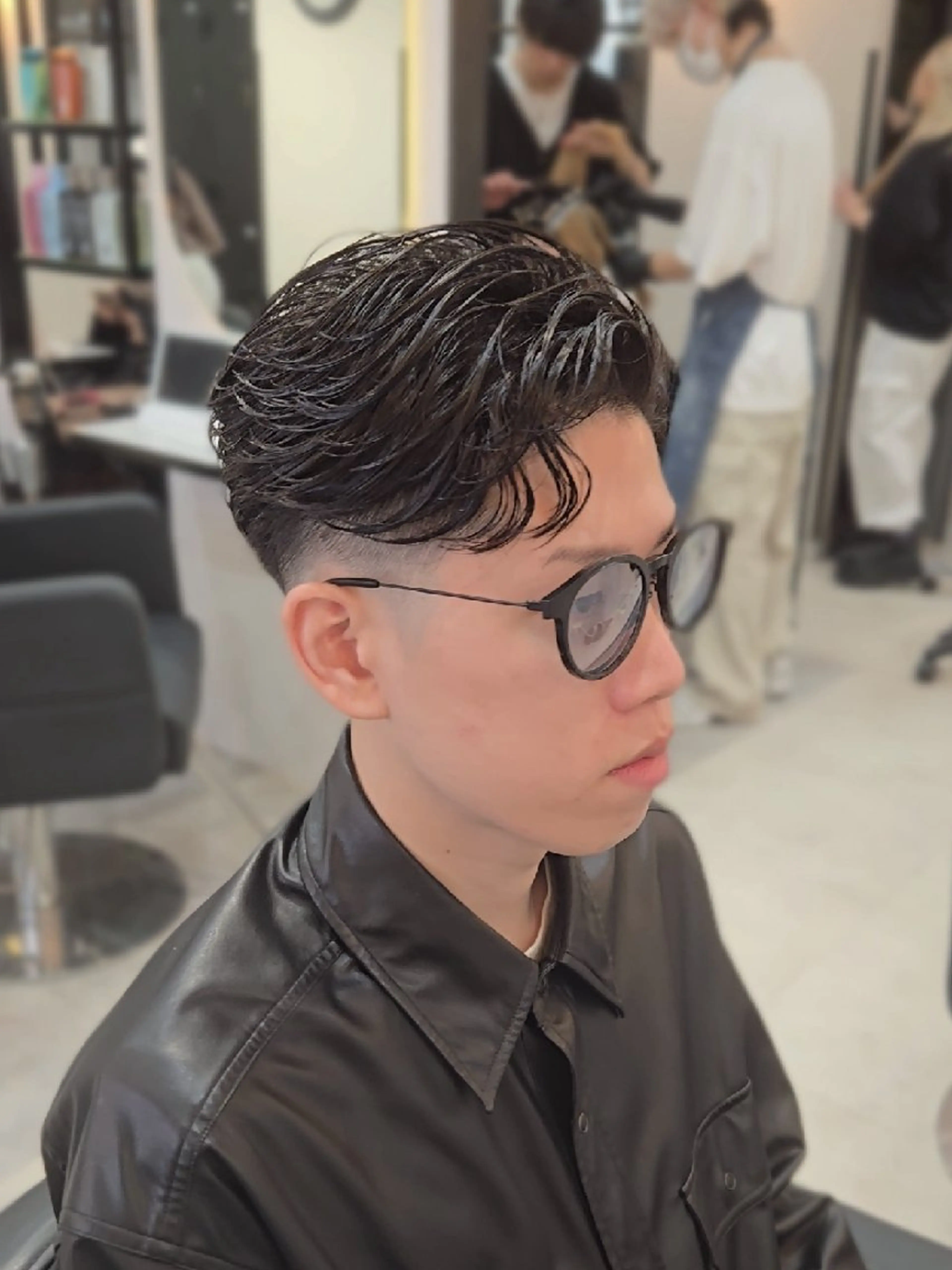 メンズ ミディアム パーマ ミディアムパーマ オールバック フェードカット メンズパーマ 刈り上げ カット パーマ ヘアセット Lapis 名古屋駅前店所属・LEN名古屋/パーマ メンズ特化美容師のヘアスタイル