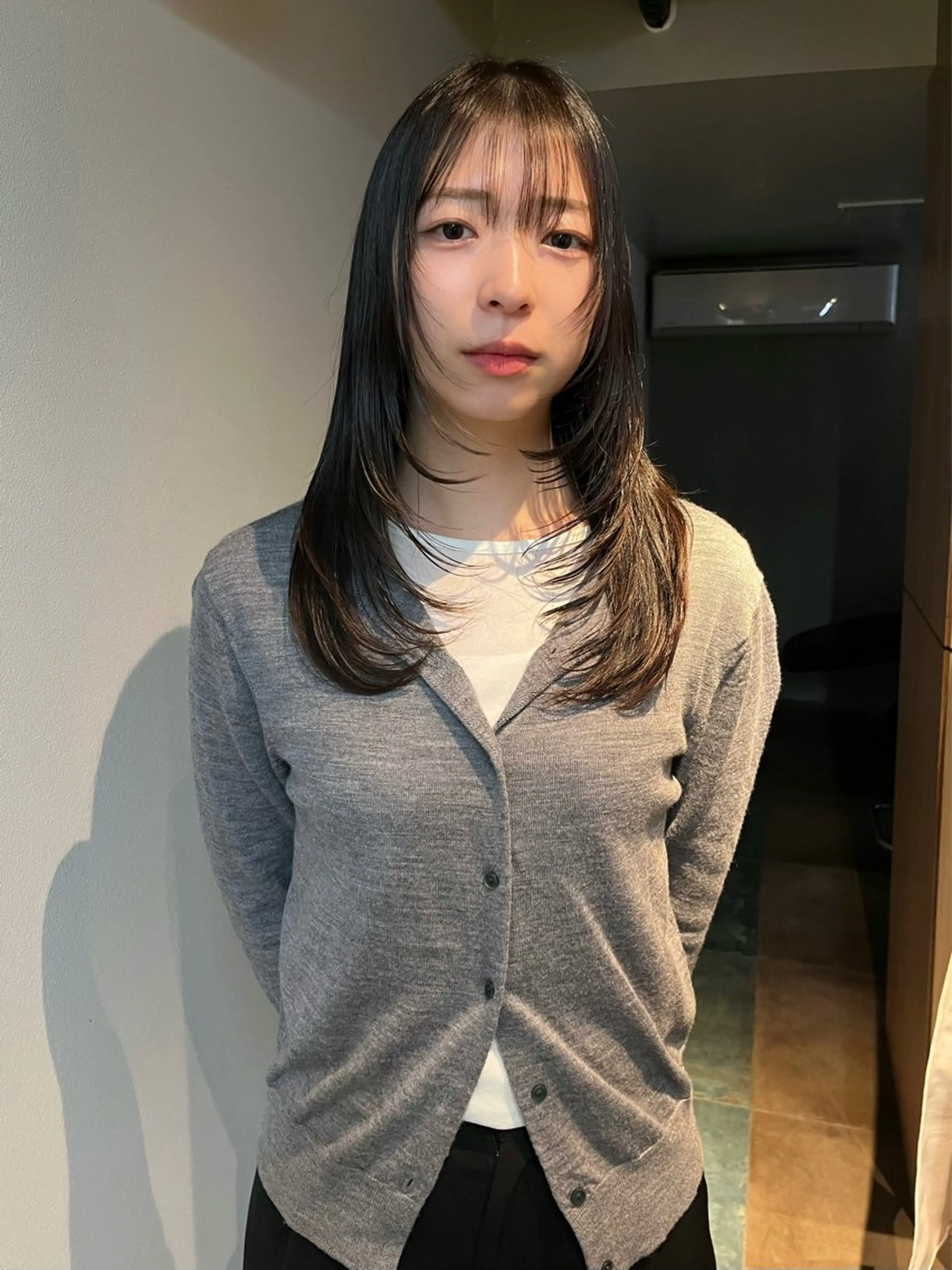 セミロング レイヤーカット カット ヘアカラー 三浦 ふたばのヘアスタイル