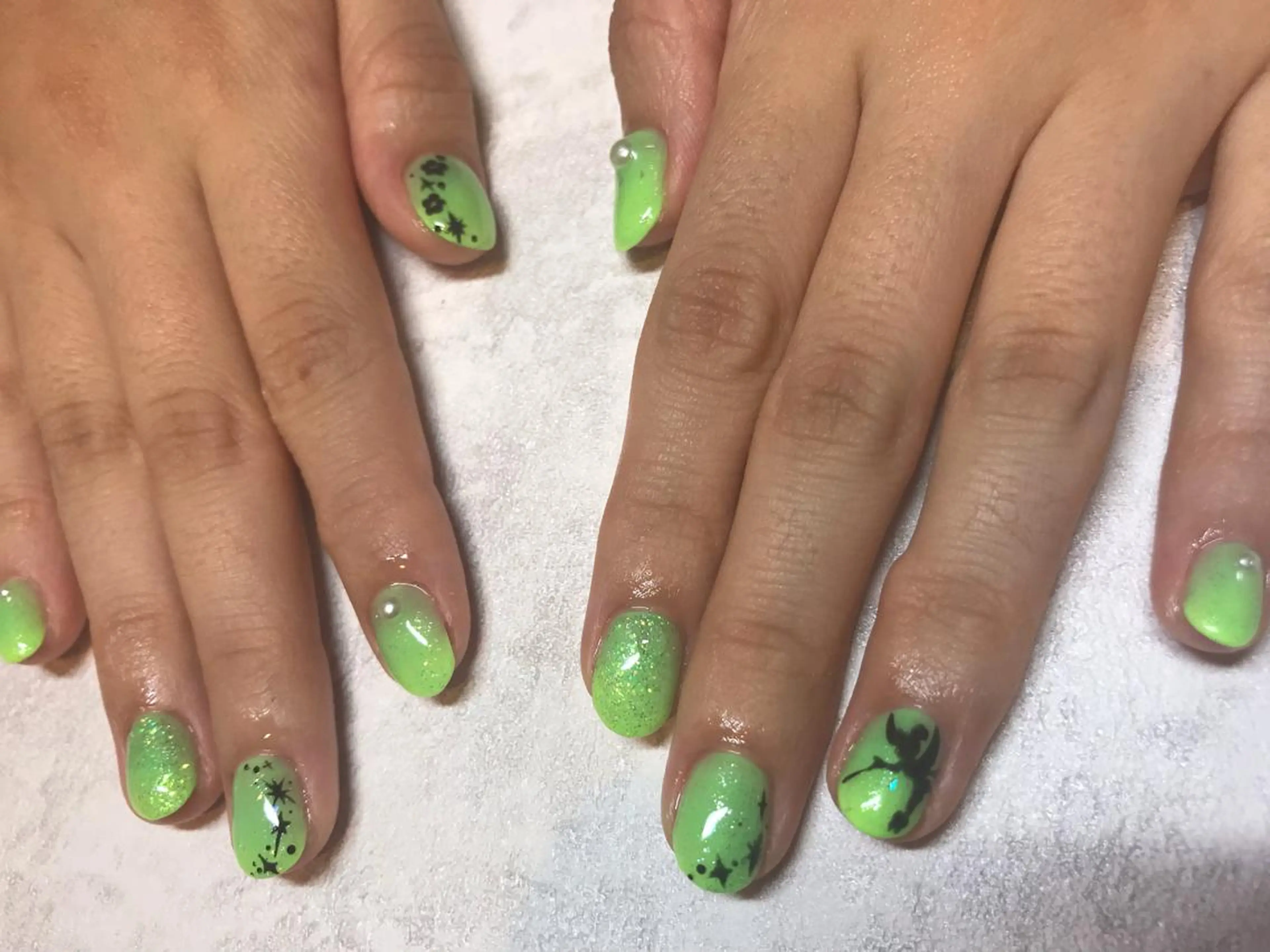 ネイル ジェルネイル パラジェル nail salon　Natural Cure所属・平井 彩香のネイルデザイン