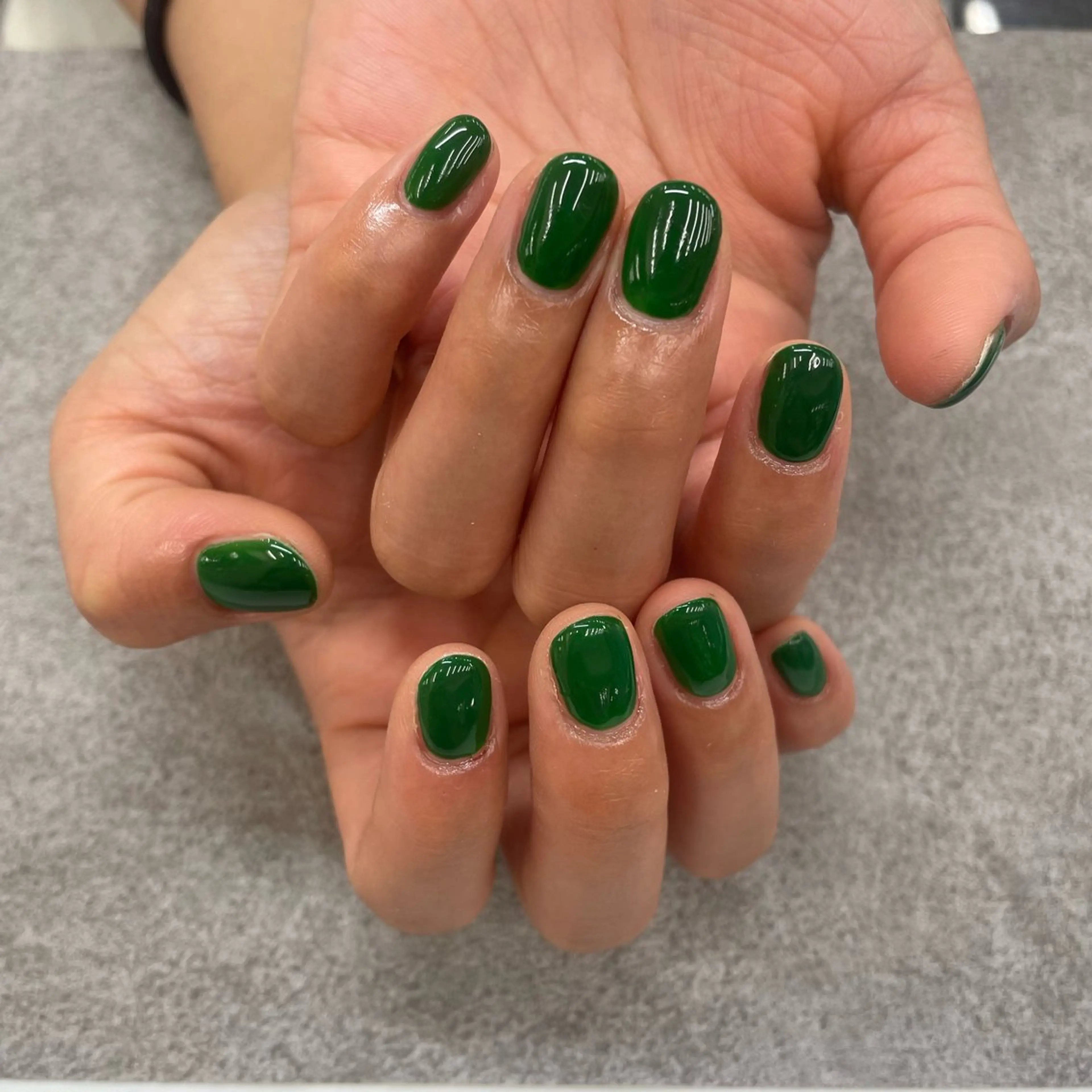 ネイル ワンカラーネイル MAXKELLY ANNAのネイルデザイン