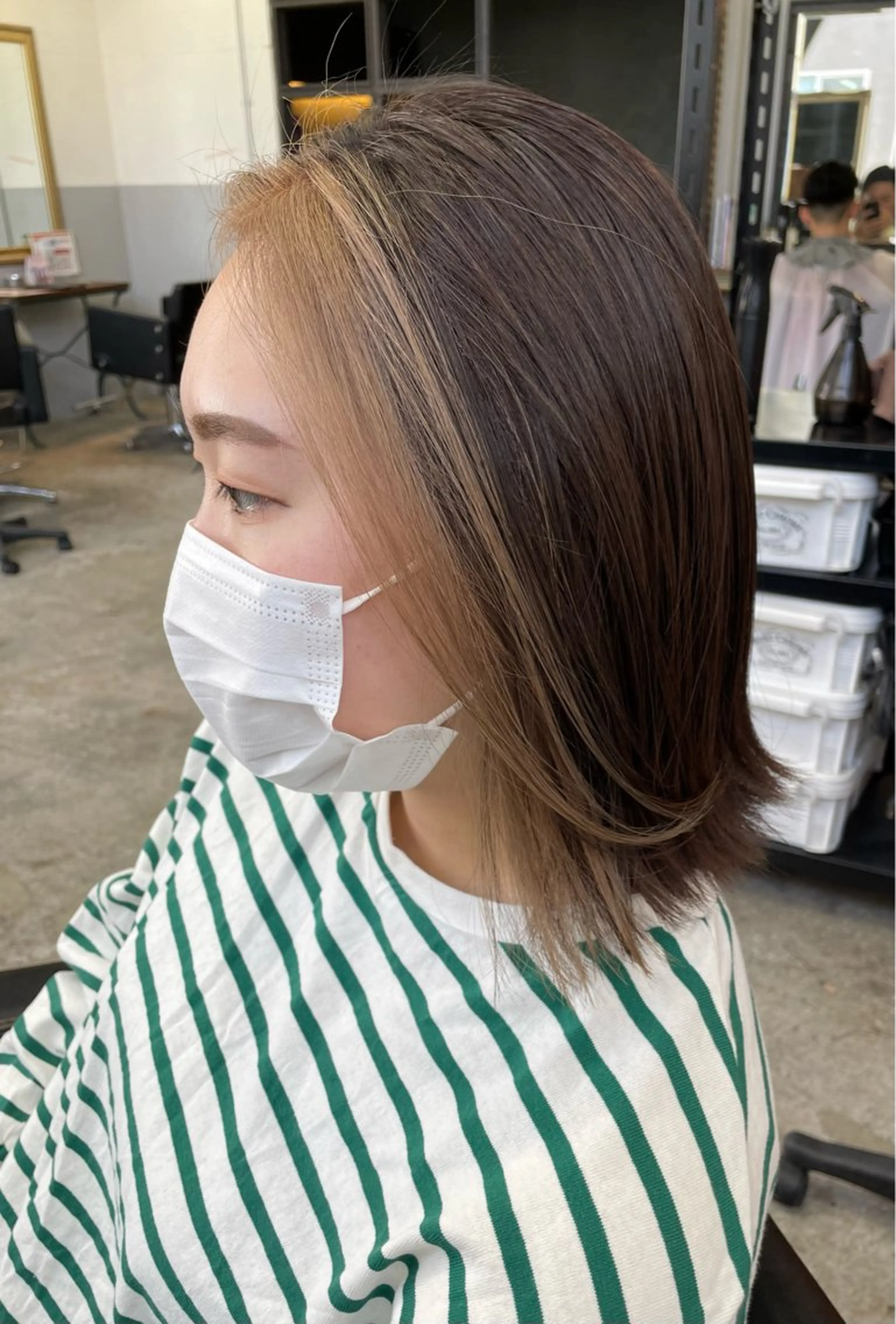 ミディアム カラー 大内 志穂のヘアスタイル