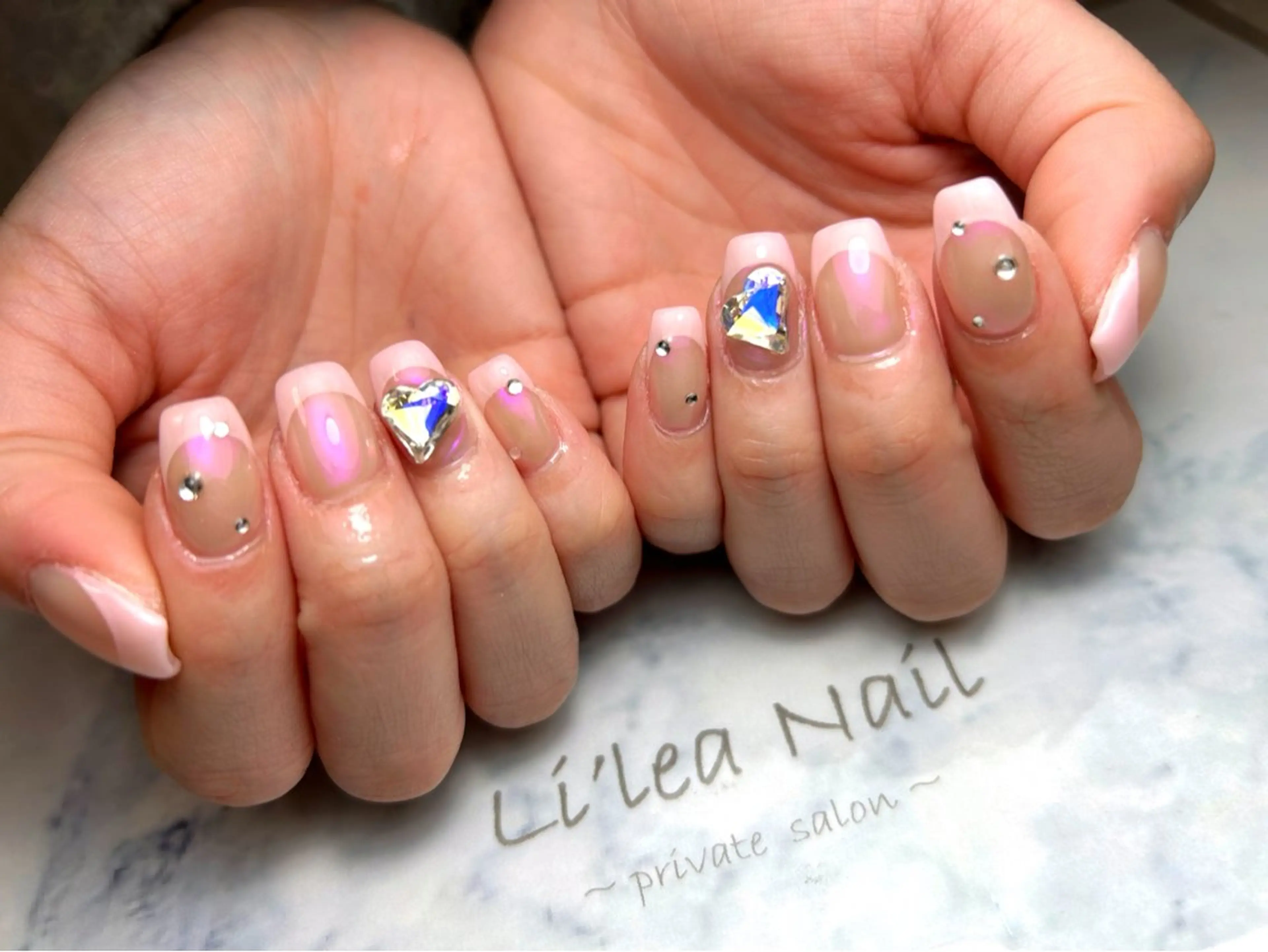 ネイル Li'leaNail AINAのネイルデザイン