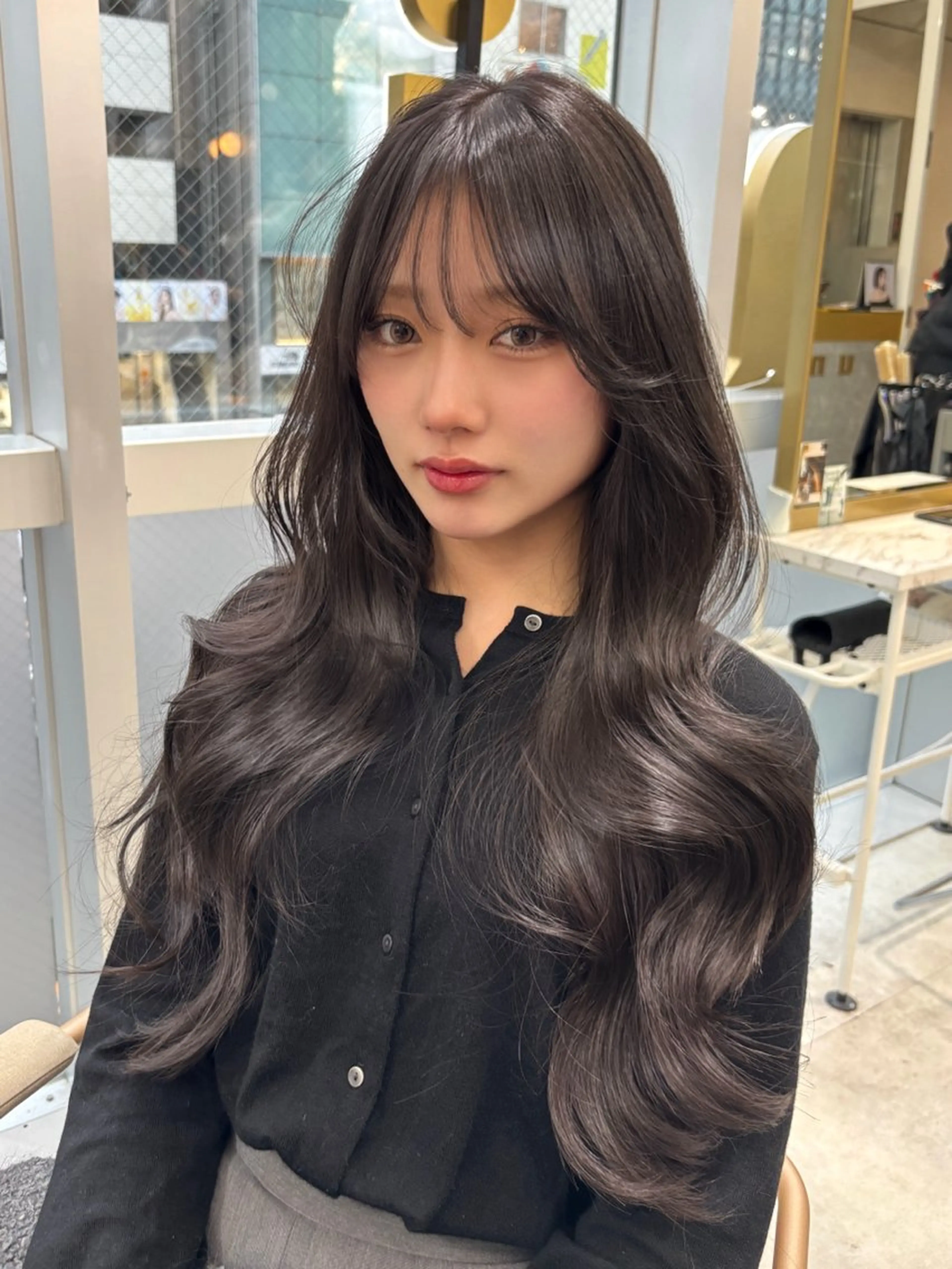 ロング レイヤーカット ヘアカラー 韓国ヘア レイヤーカットのヘアスタイル