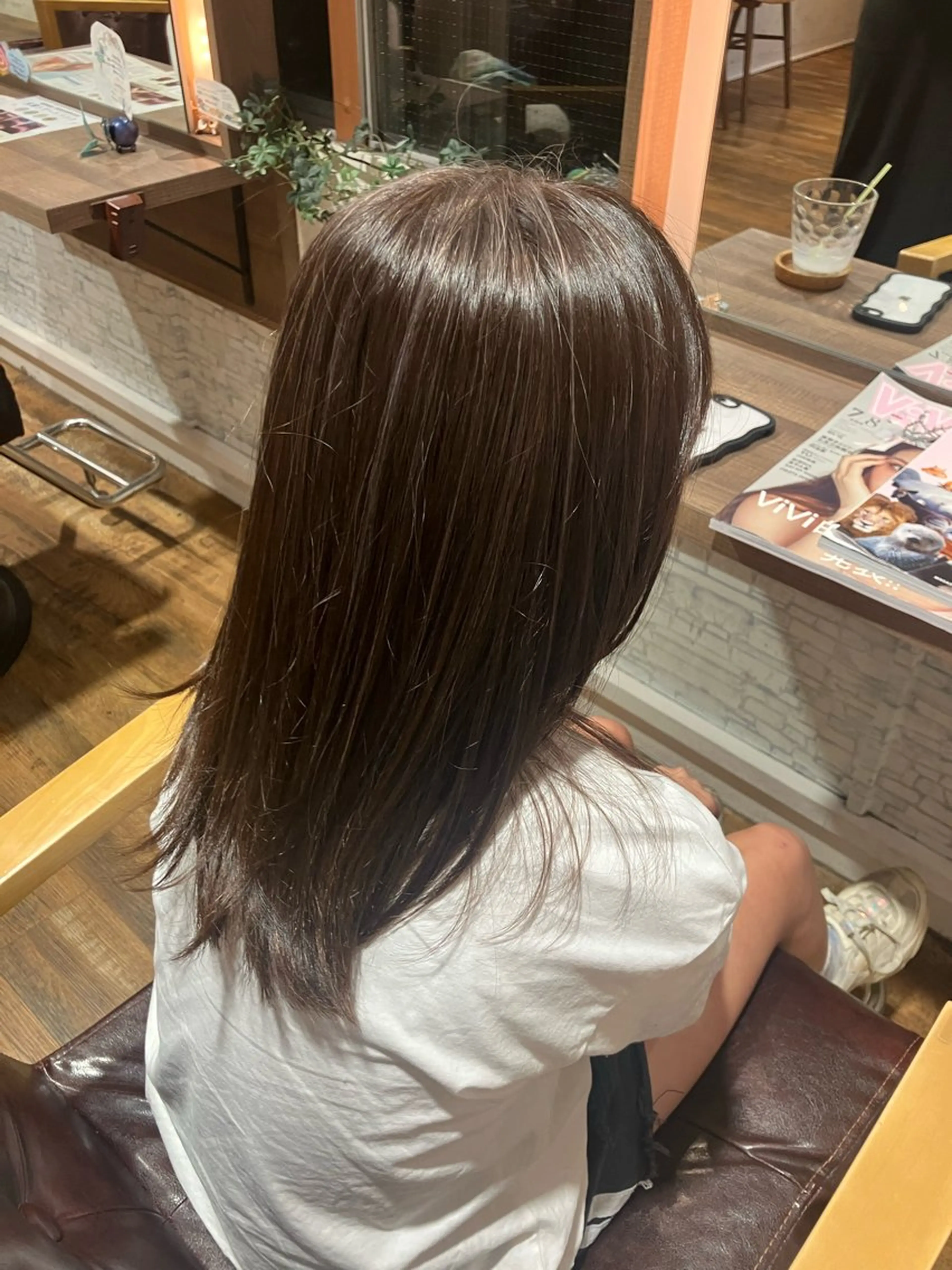 カラー ヘアカラー 葉月 怜美のヘアスタイル
