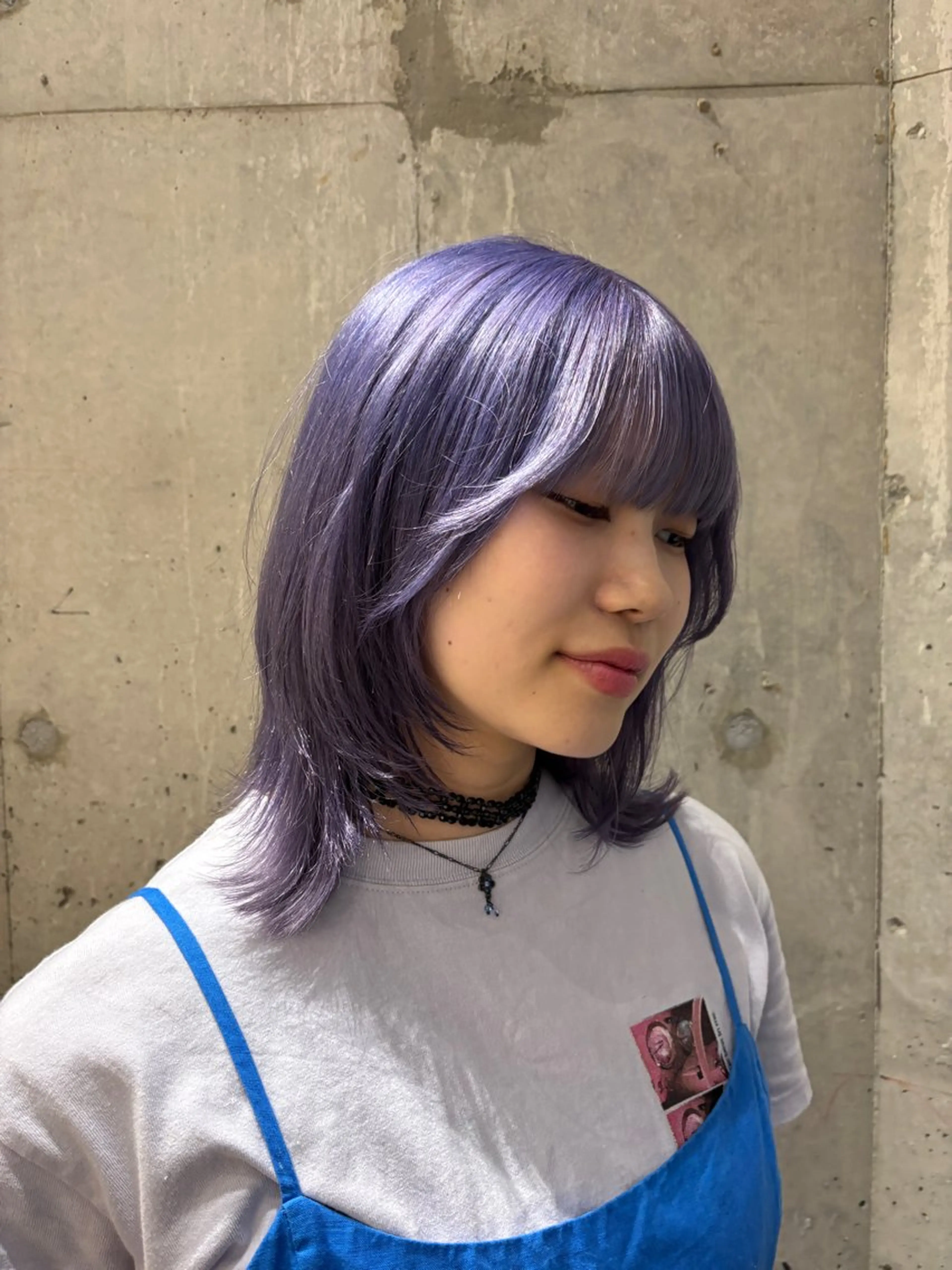 ミディアム カラー シルバー ヘアカラー FILMS所属・ako🎀 横浜/カラーのヘアスタイル