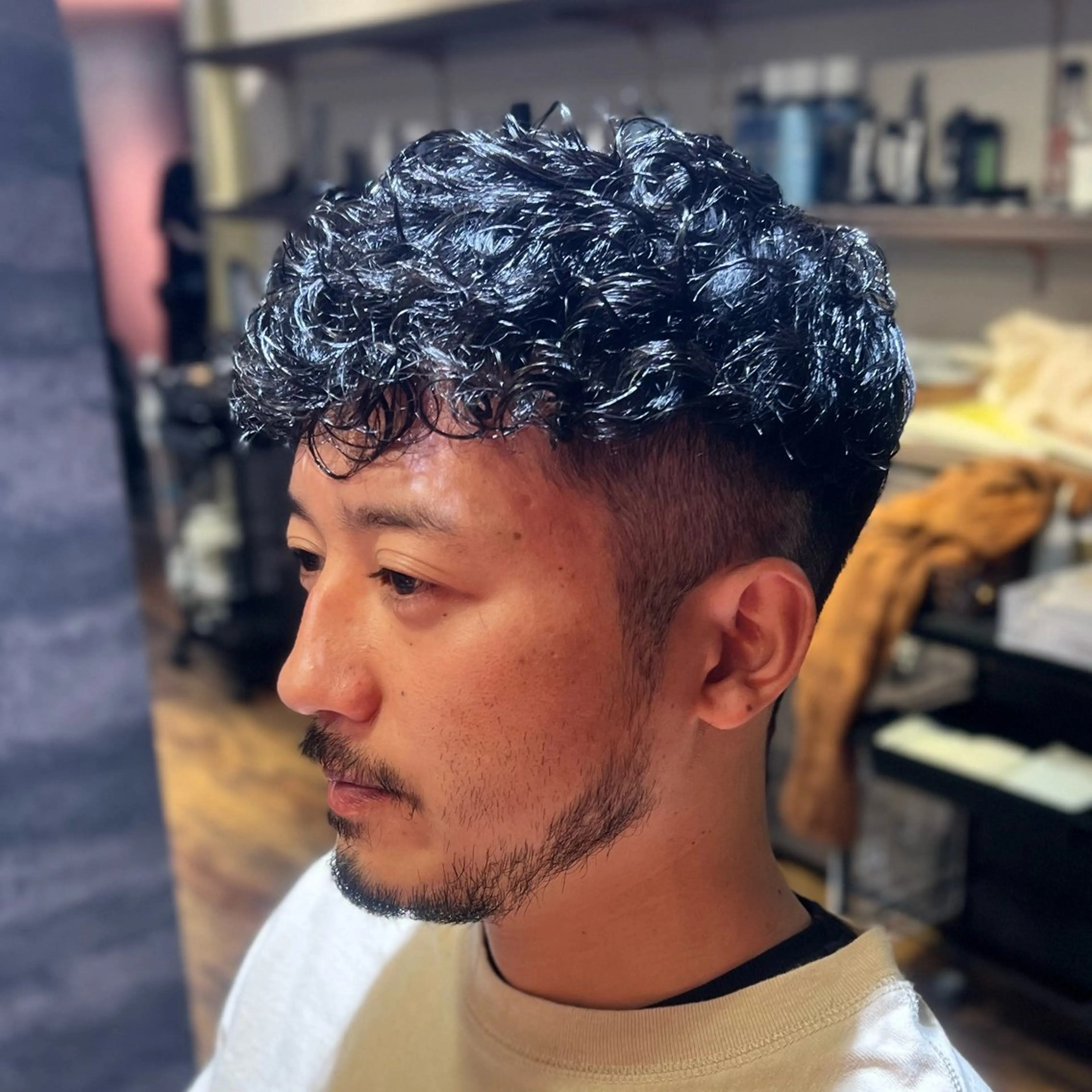 ショート パーマ メンズ スペインカール カット パーマ 久保 貴大のヘアスタイル