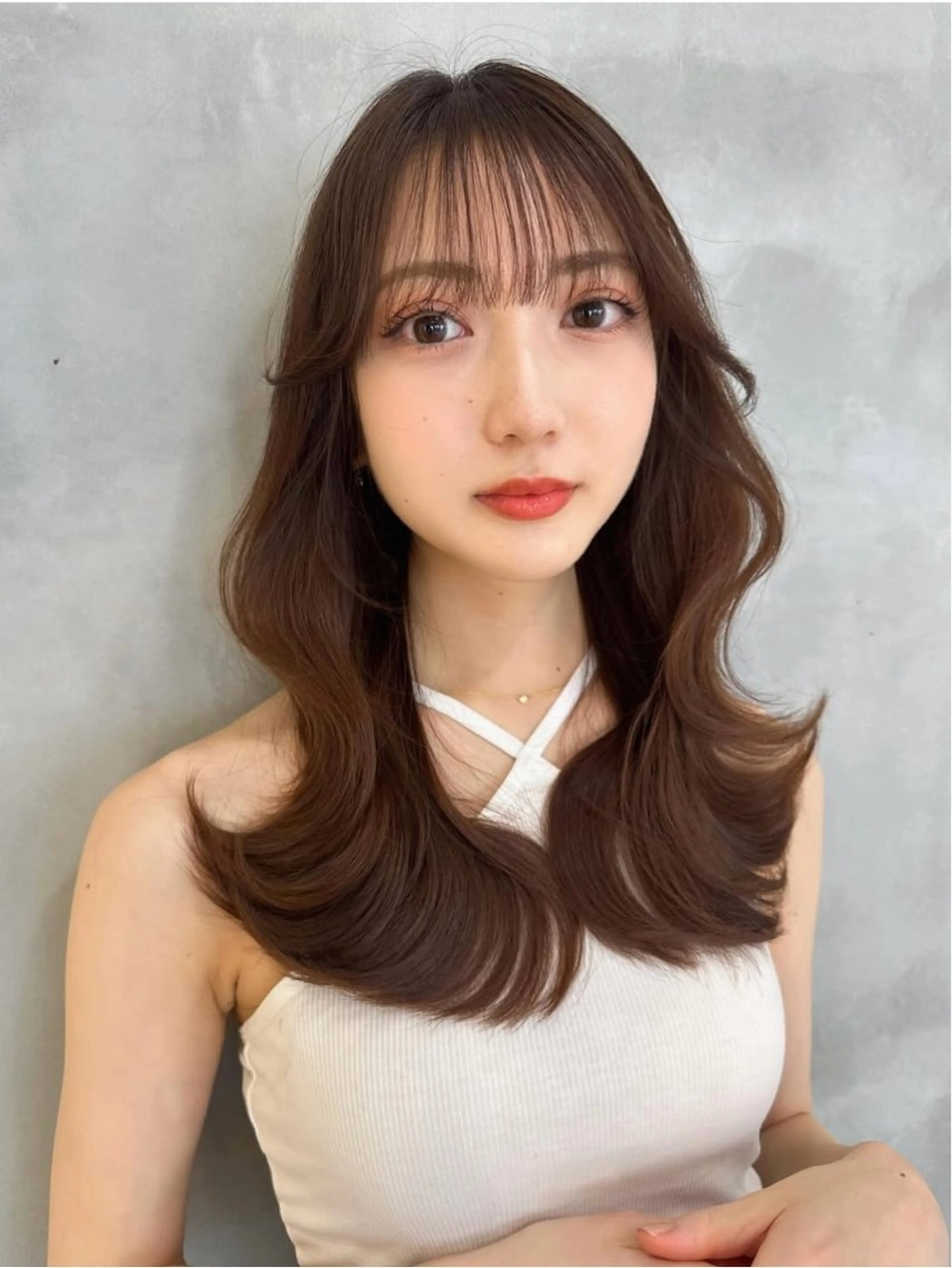 セミロング カット ヘアカラー トリートメント レイヤー/韓国 ハイトーン興津史弥のヘアスタイル
