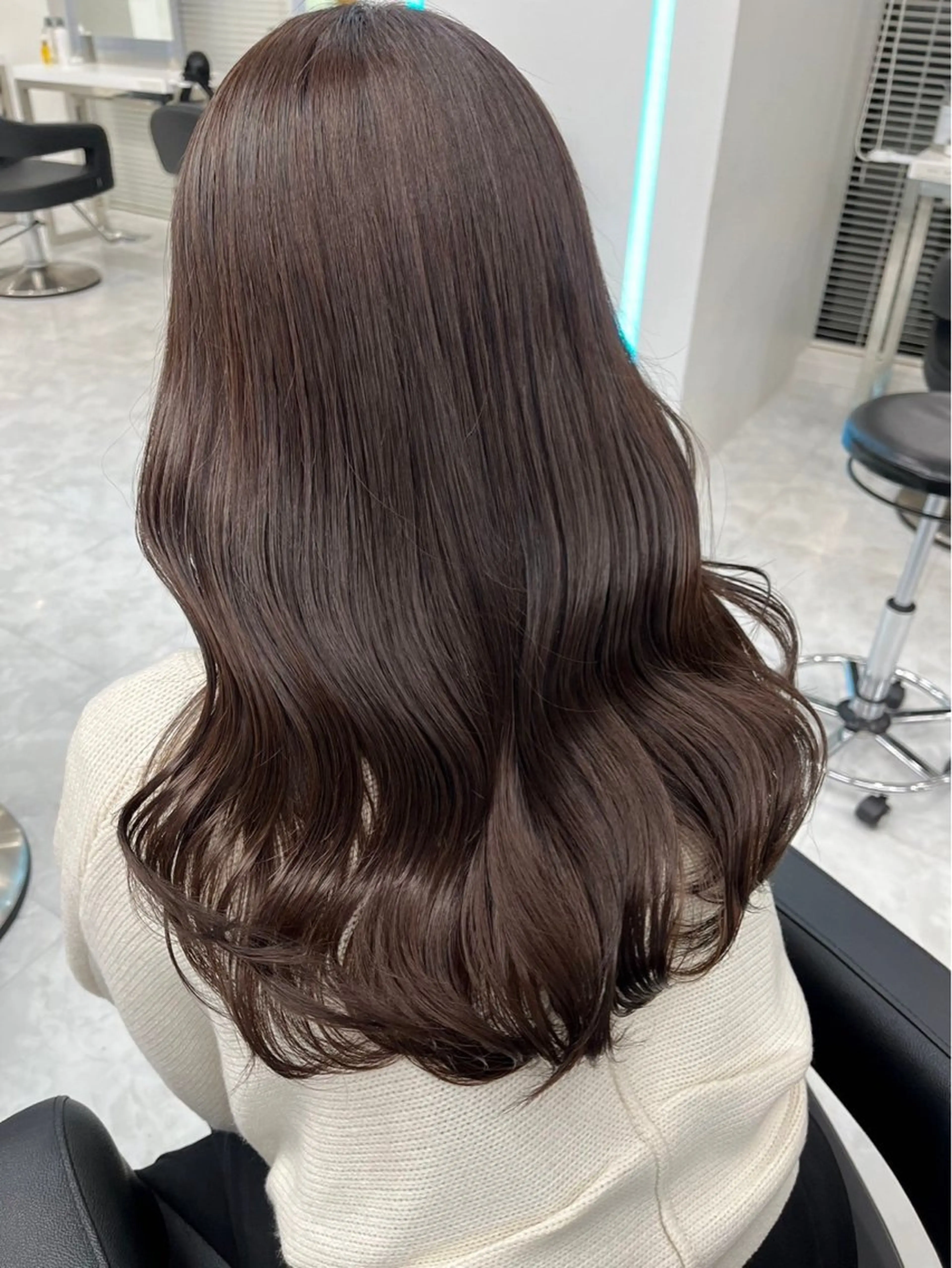 セミロング カラー ヘアアレンジ ヘアカラー 🎀RIN🎀 就活🩶暗髪カラーのヘアスタイル