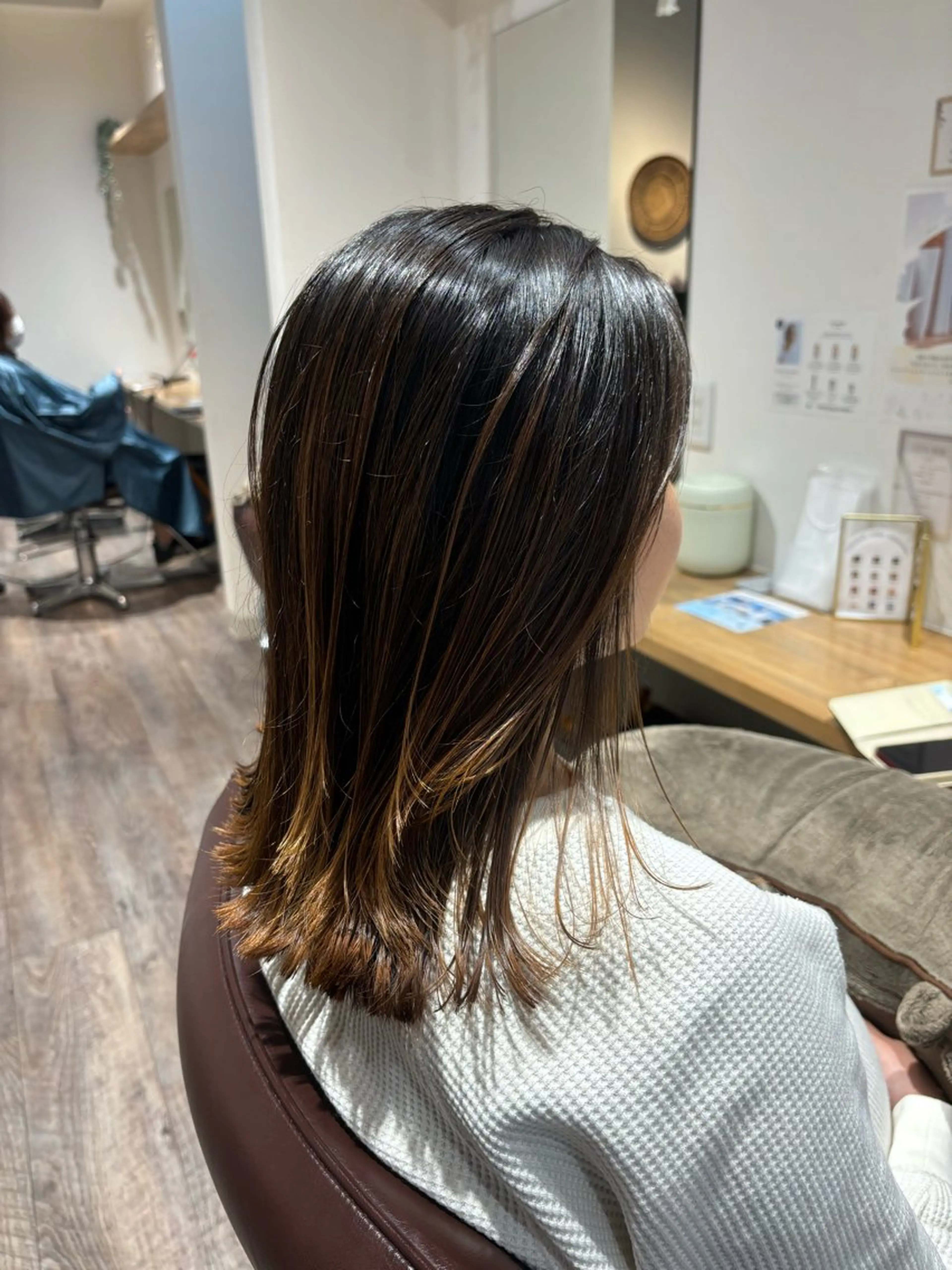ミディアム カット トリートメント マツムラ ミサキのヘアスタイル