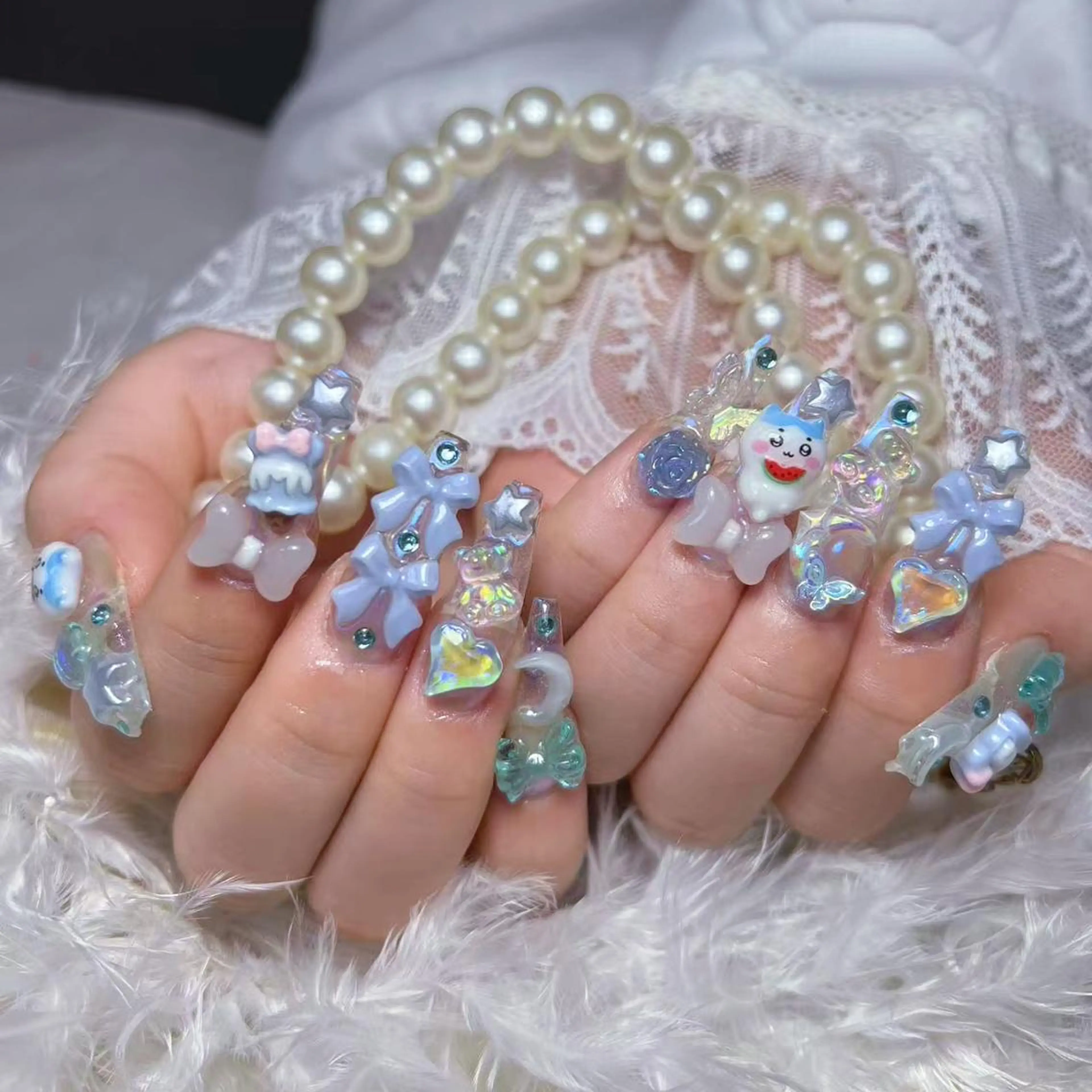 ネイル アートネイル オーロラネイル フラッシュネイル ガーリー キラキラネイル ハンドネイル Diamond NAIL💝のネイルデザイン
