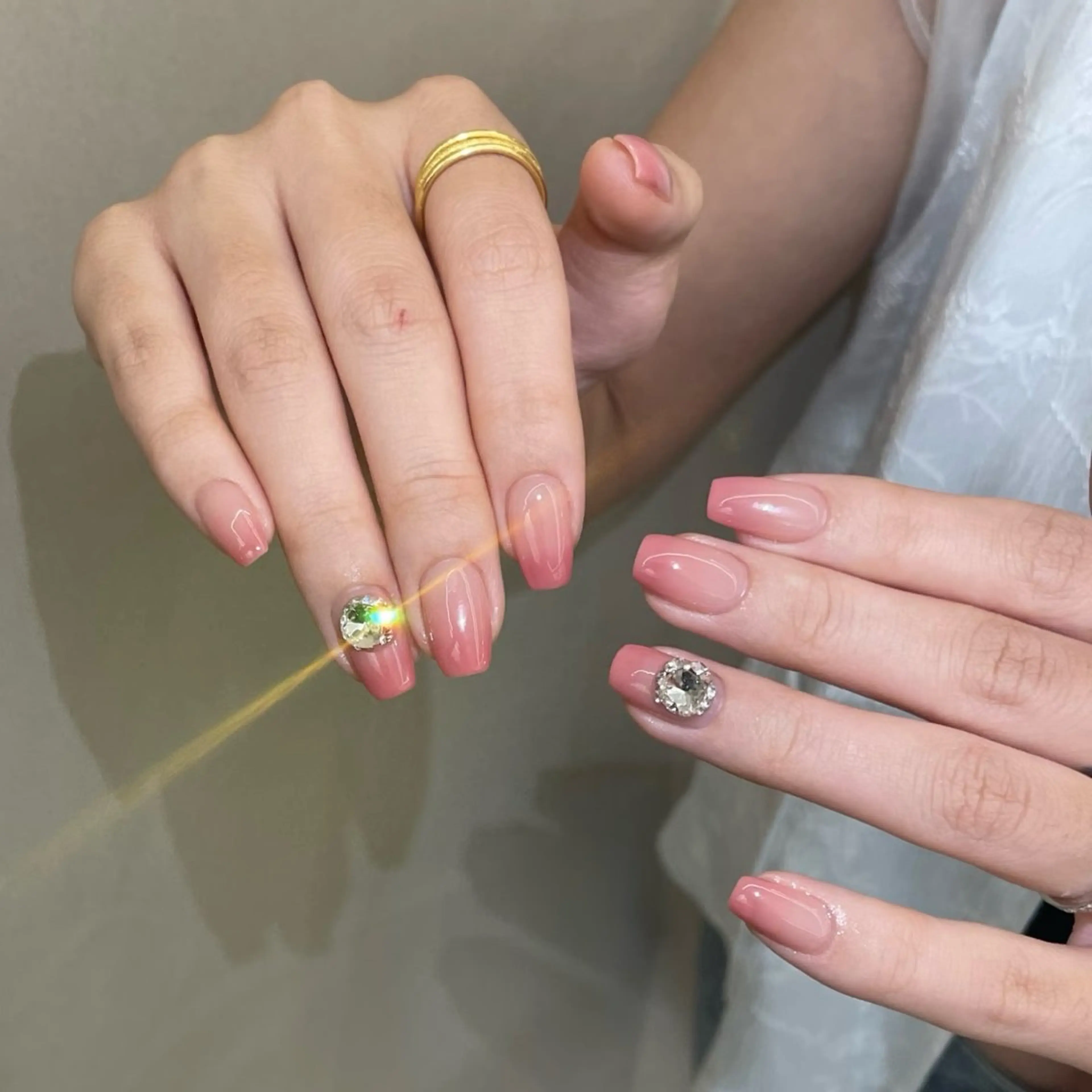 ネイル ハンドネイル 陽菜 🦋のネイルデザイン