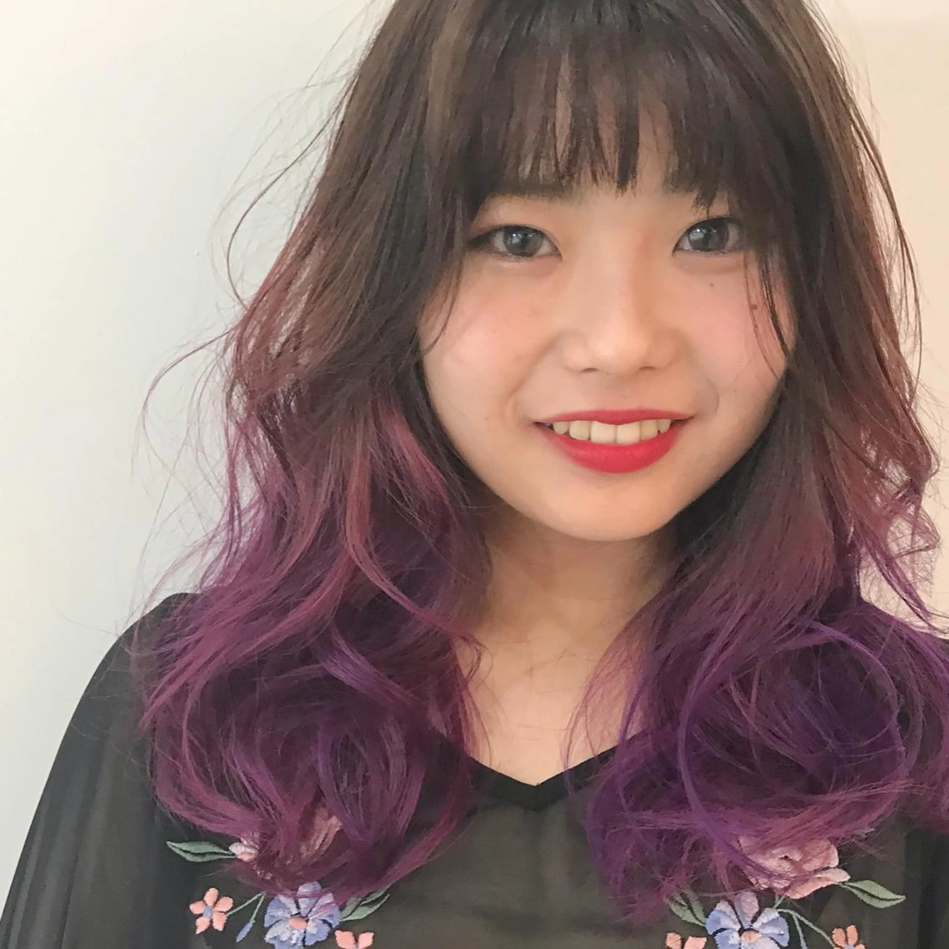 カラー ブリーチ グラデーションカラー ✨艶ブリーチカラー ✨四ノ宮裕己のヘアスタイル