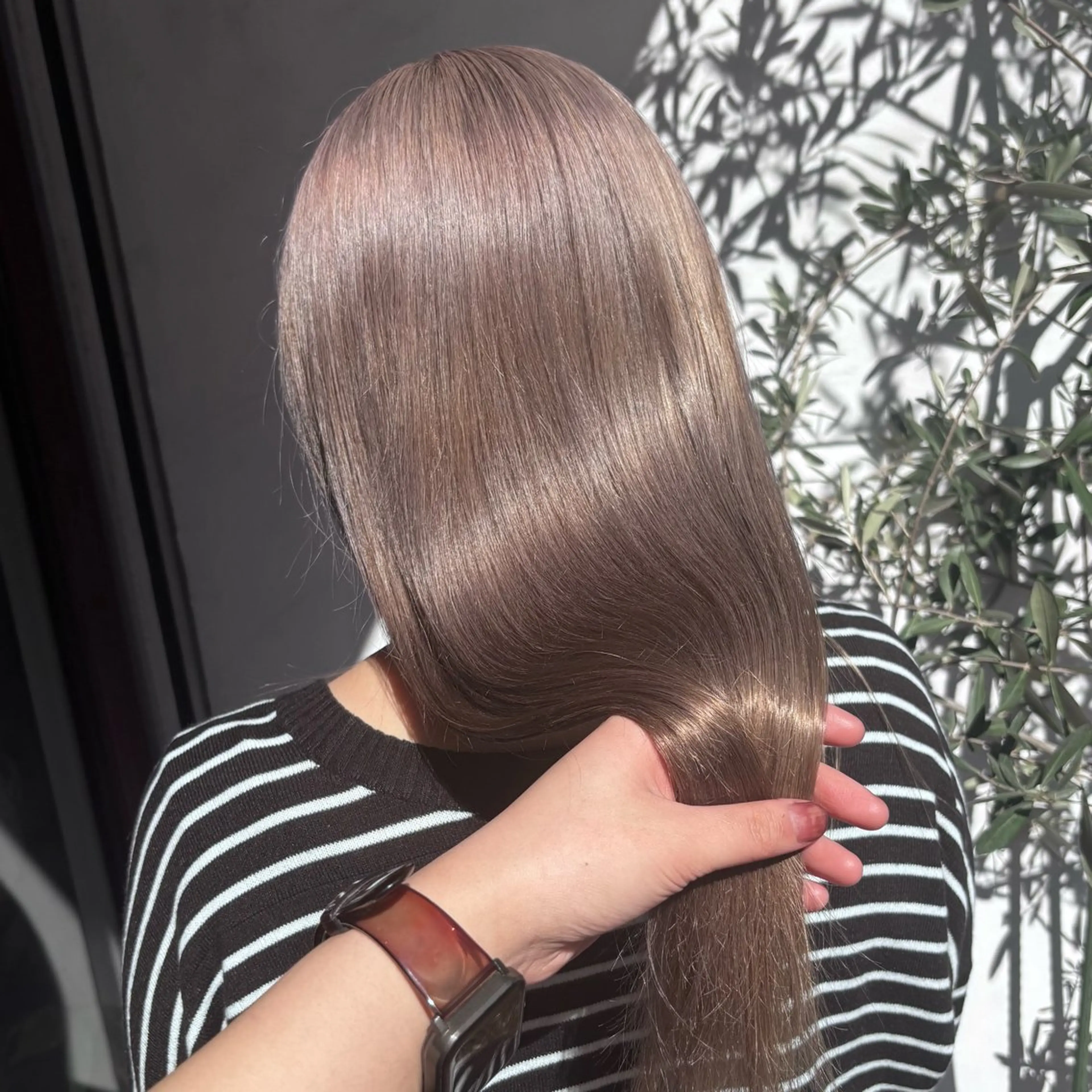 ロング ヘアカラー 倉爪 歩実のヘアスタイル