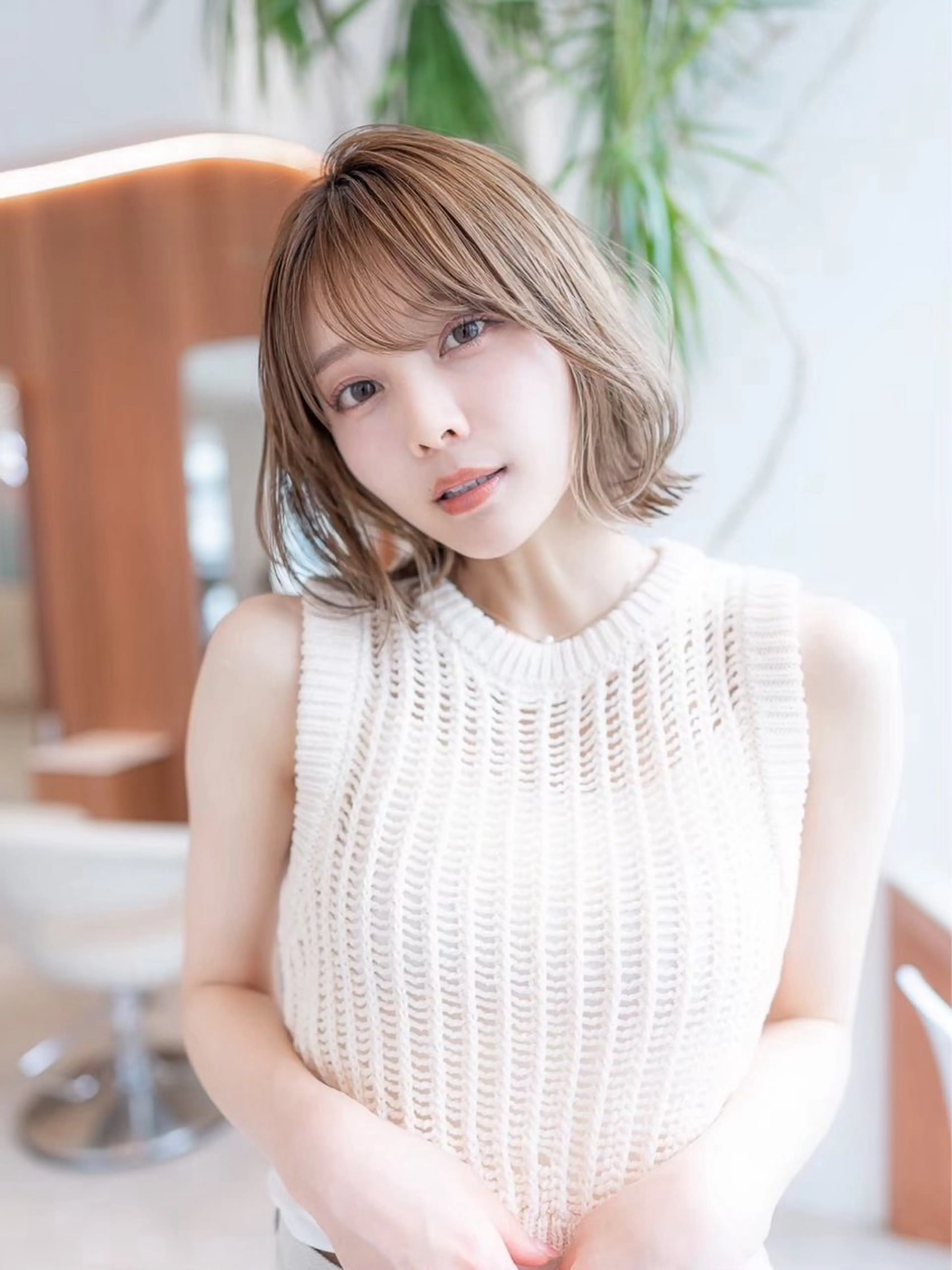 ✂️《学割U24》ブリーチカラー×ボブカット＋トリートメント　🉐ミニモ学割🉐の写真