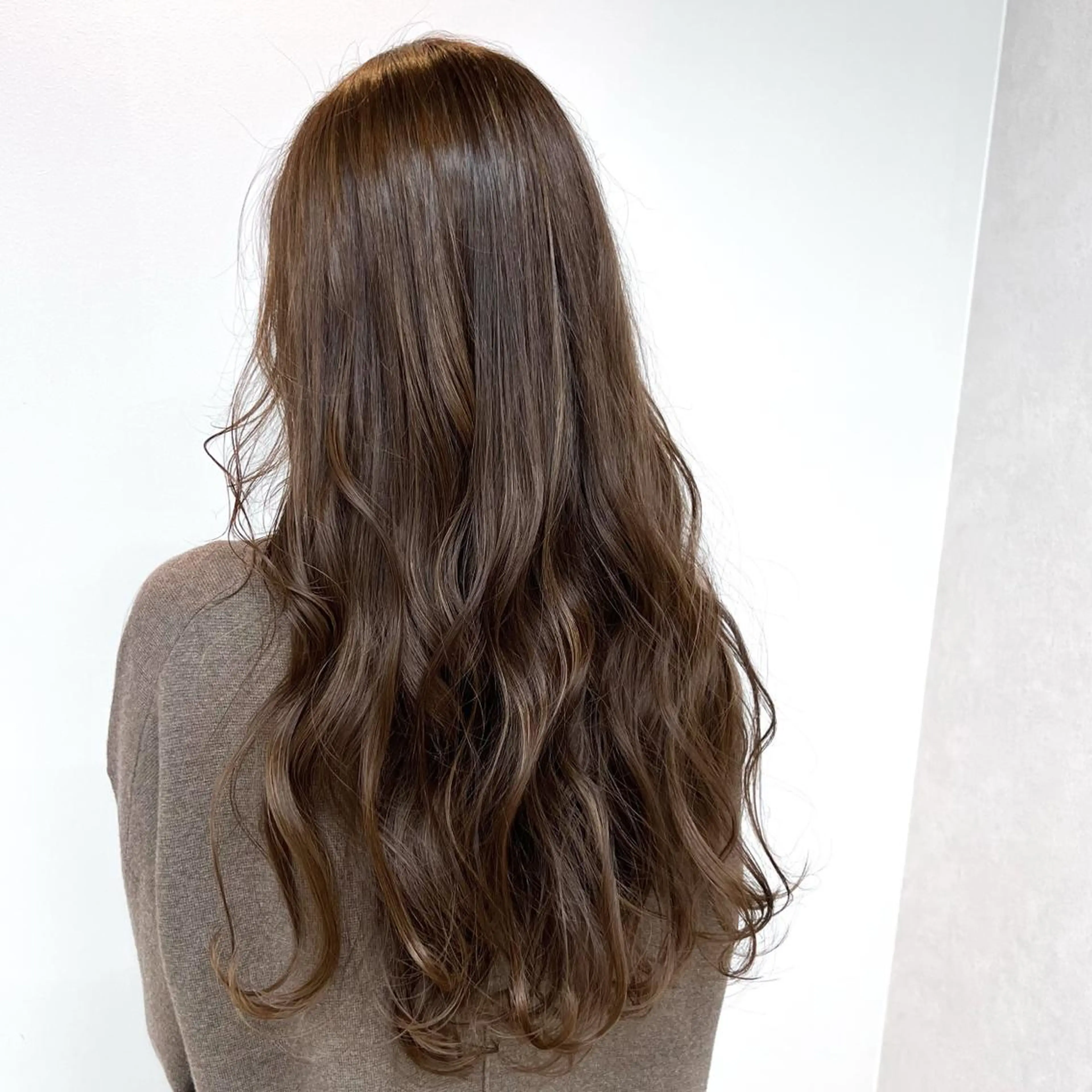 ロング カラー ヘアセット TriumpH天王寺店【ミルボンAujua認定サロン】所属・SAKI🐈‍⬛【 HAPPY届けます】のヘアスタイル