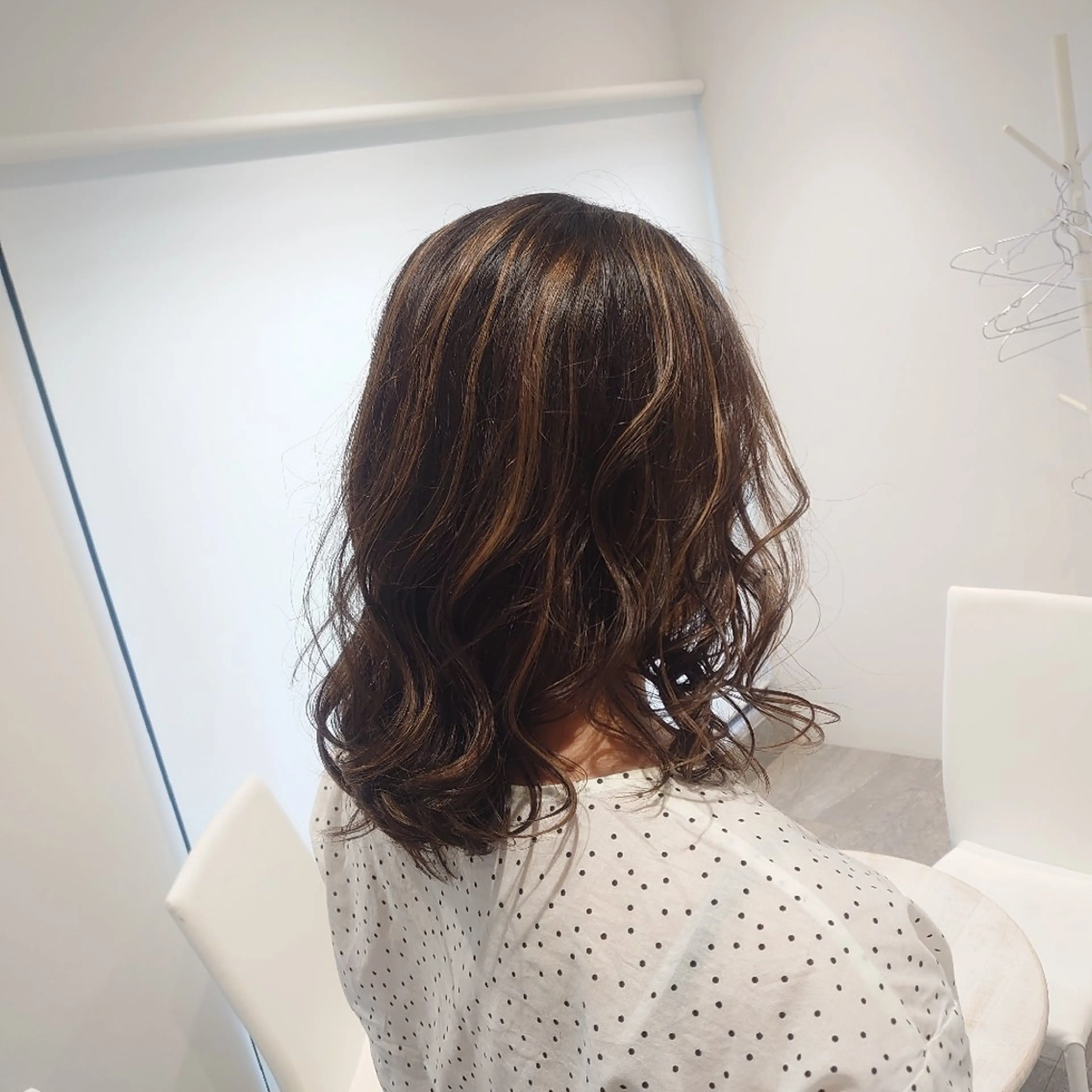 ミディアム カラー ヘアカラー E Komo hair所属・Wow❕E Komo hair 永井一輝のヘアスタイル