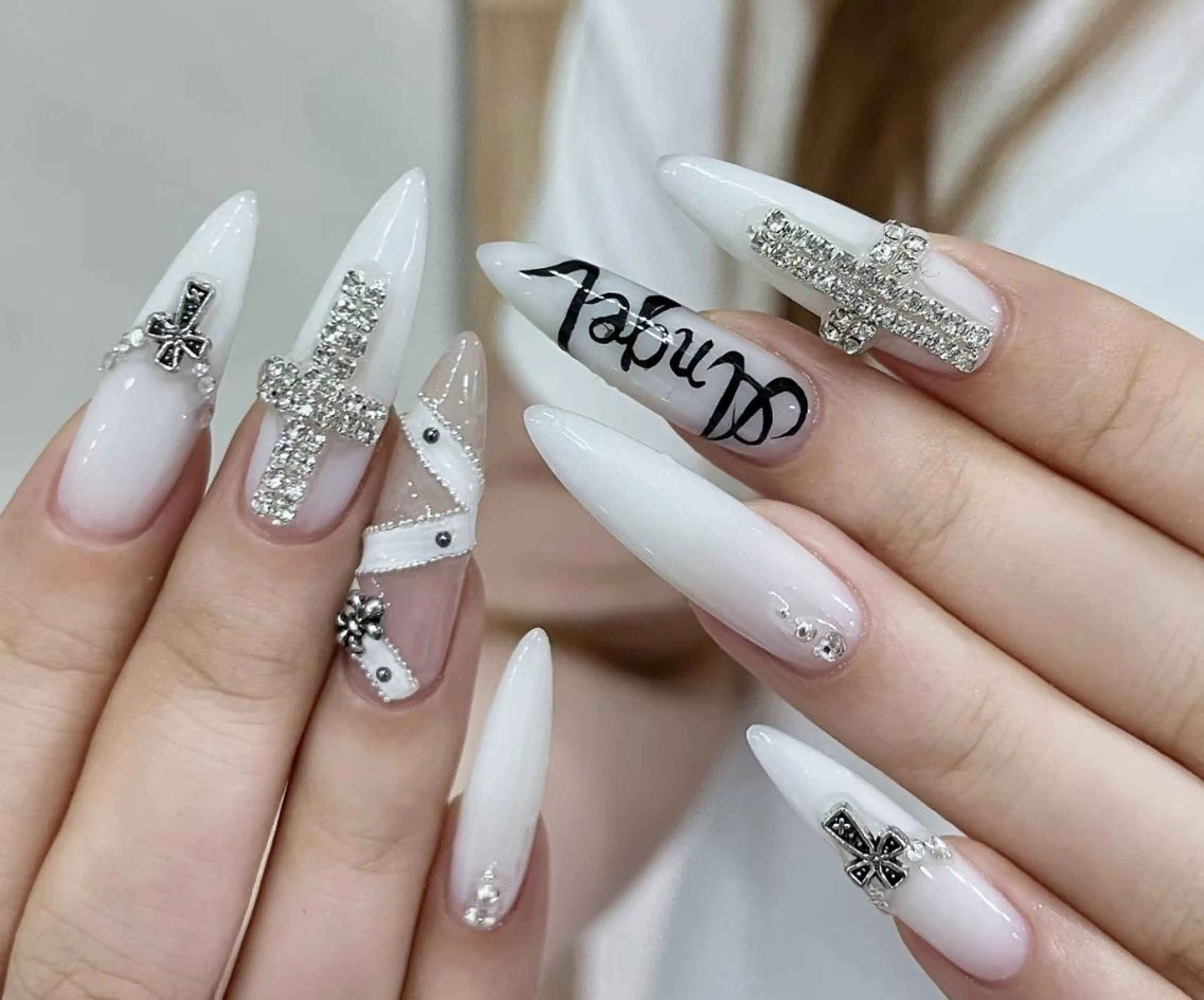 ネイル ハンドネイル 🍑 momo_nailのネイルデザイン