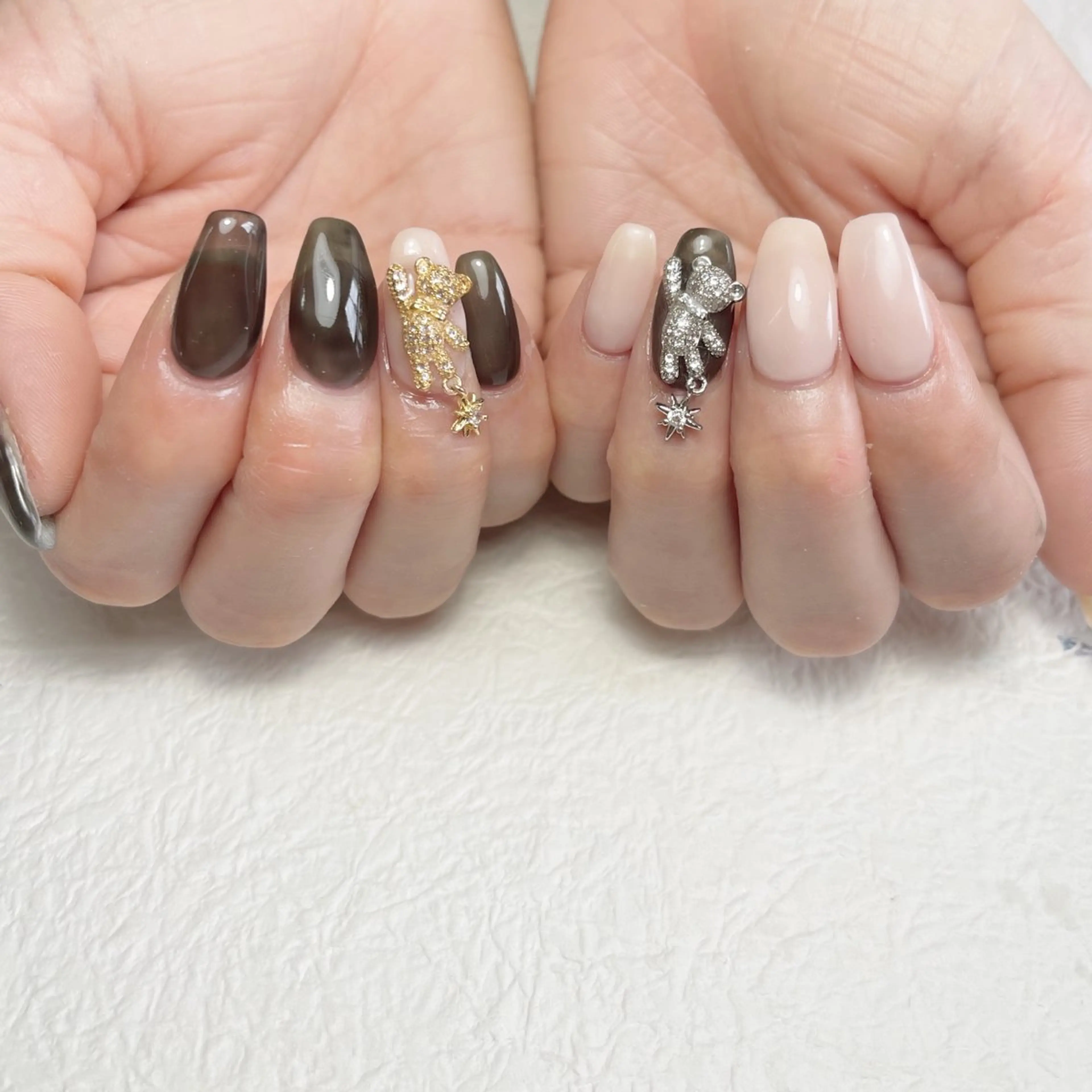 ネイル アートネイル フットネイル ジェルネイル キラキラネイル 韓国ネイル ハンドネイル Y nail なんば堀江店のネイルデザイン