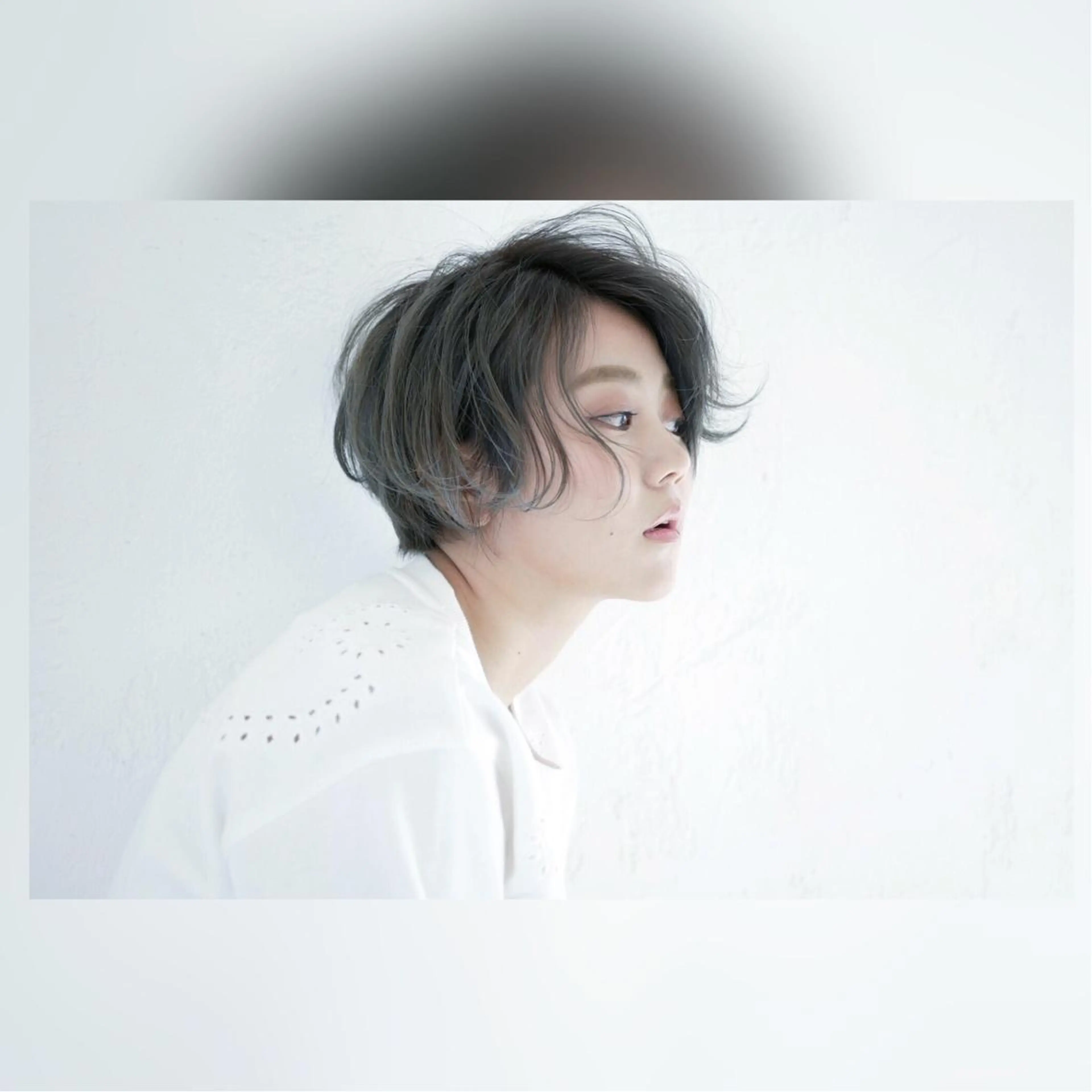 ショート アッシュ 圧倒的美髪ストレート ツダケイタロウのヘアスタイル