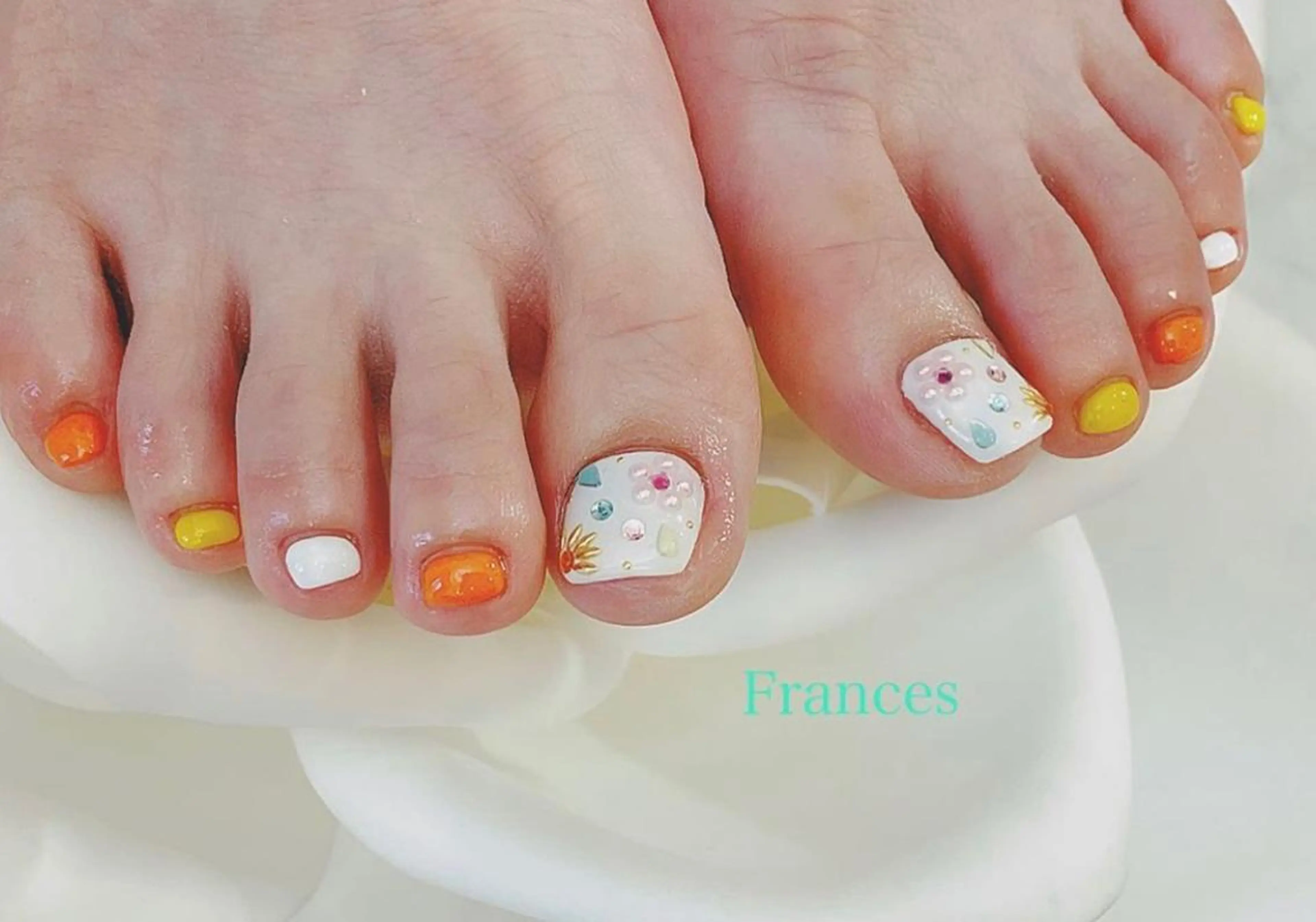 ネイル フットネイル Frances 今村のネイルデザイン
