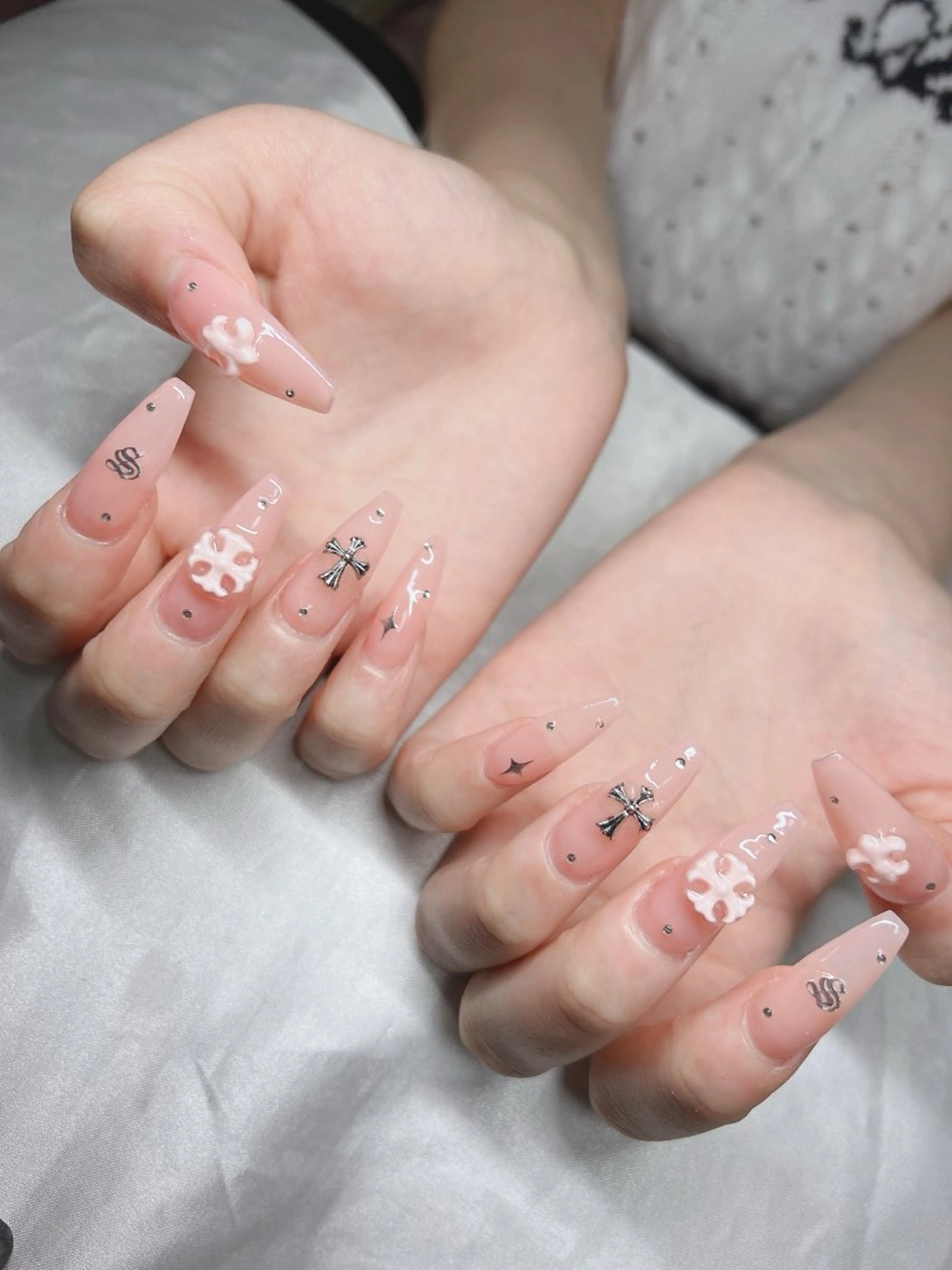 ネイル 長さ出し グラデーション キラキラネイル マグネットネイル ニュアンスネイル ハンドネイル Lee Nails チップ長さだし専門店のネイルデザイン
