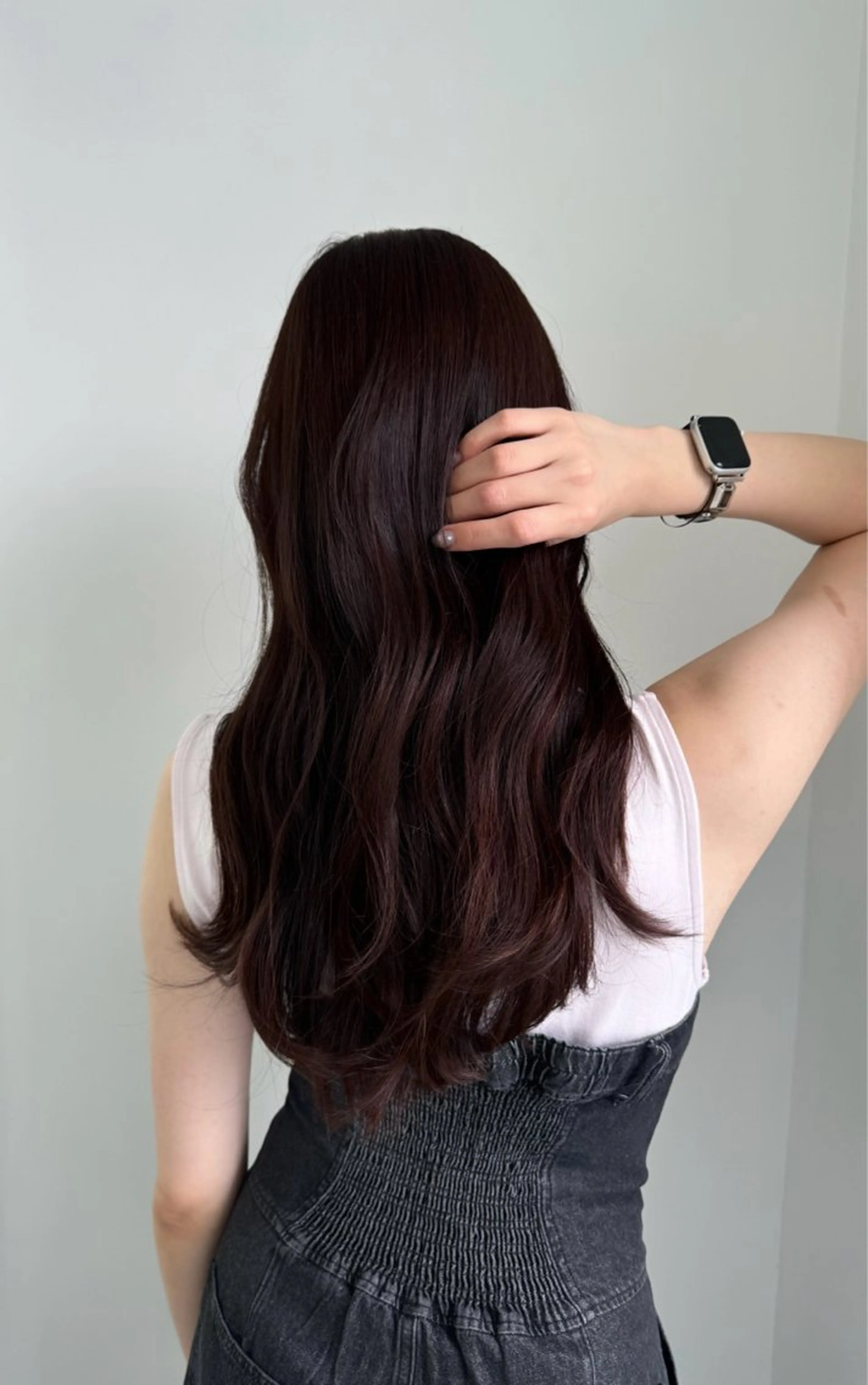 カラー maina/透明感 ベージュ/ブラウンのヘアスタイル