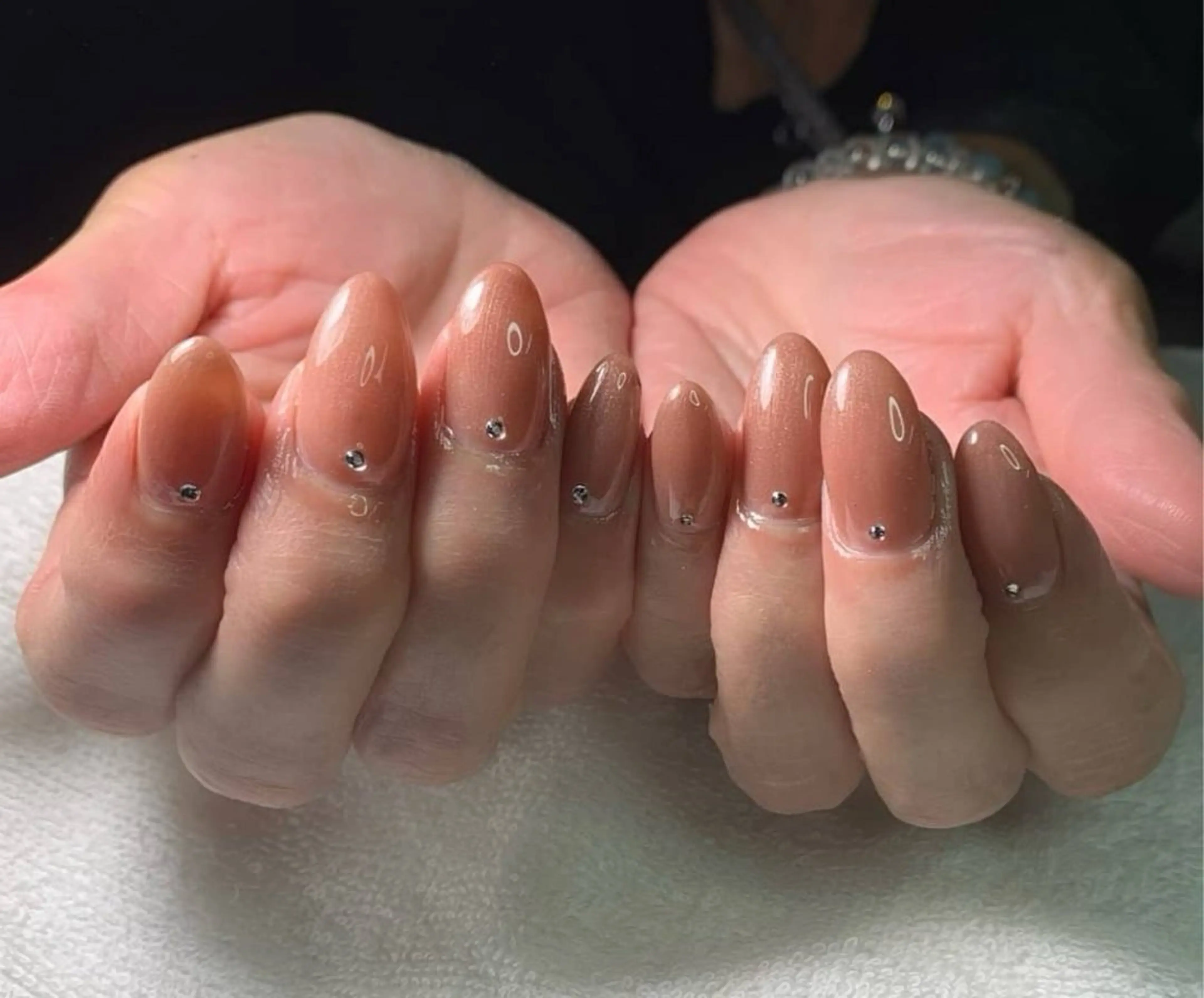 ネイル ストーンネイル ハンドネイル フットネイル MHR nailのネイルデザイン
