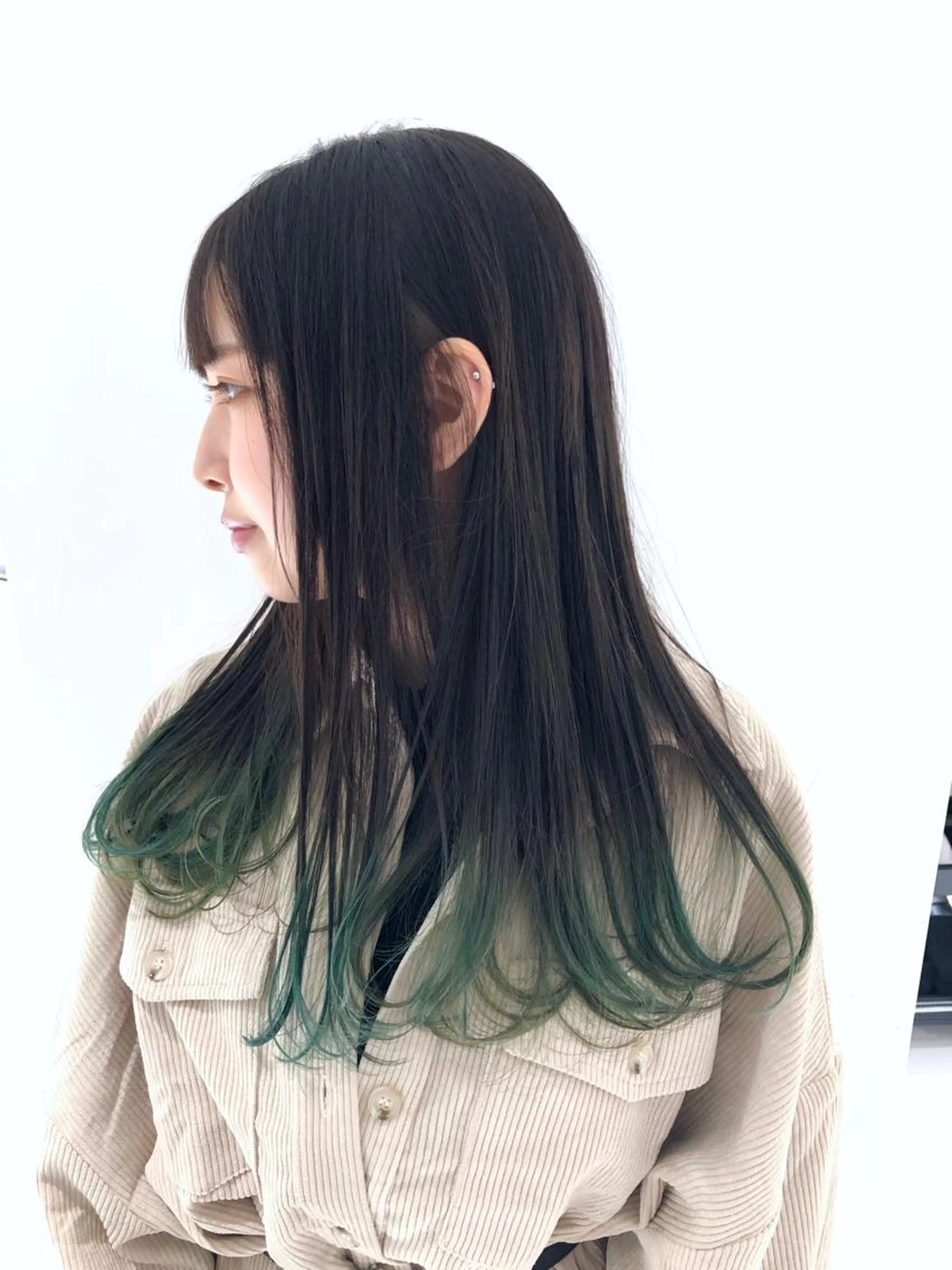 【🌟ご新規様限定🌟】グラデーションカラー✨(毛先1ブリーチ+フルカラー付き🌟ブロー込み)の写真