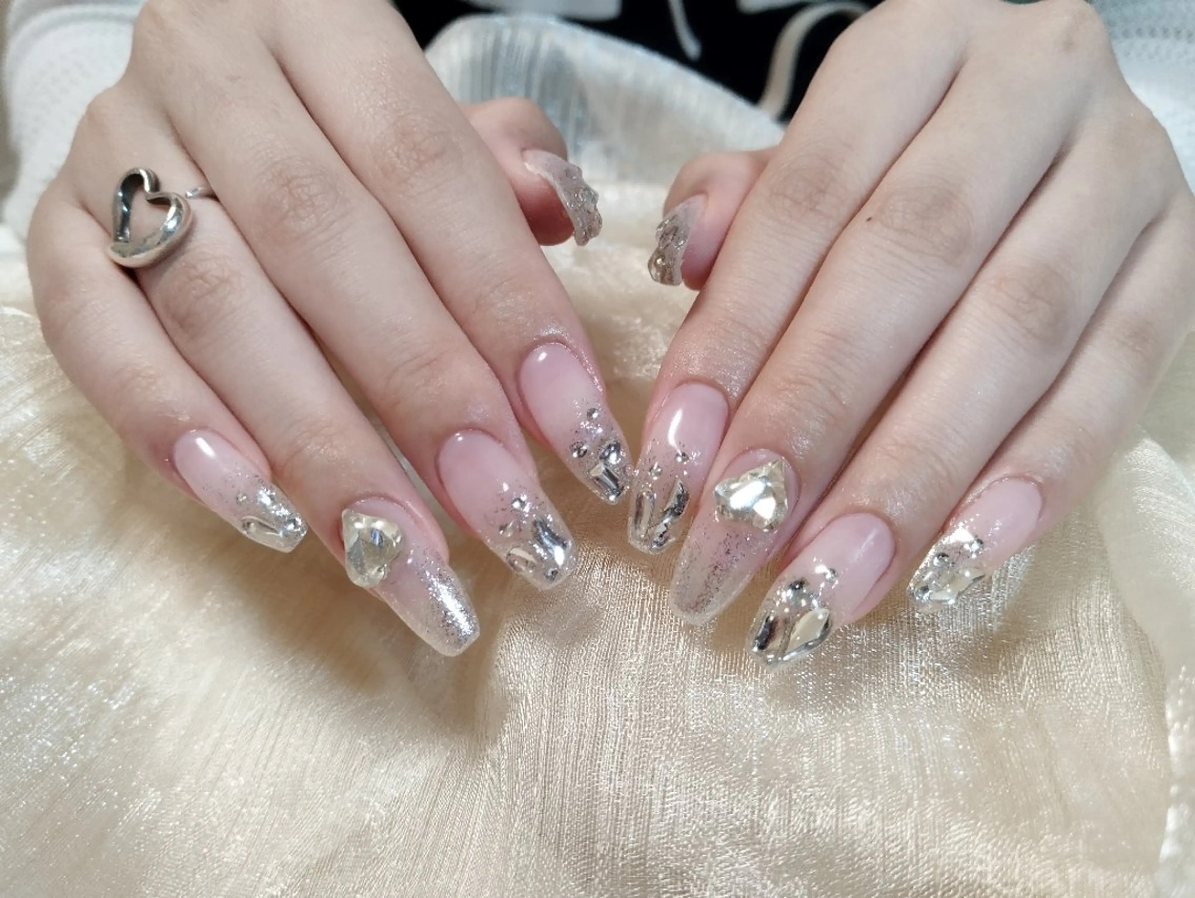 ネイル ハンドネイル ハンドケア ＤI'A ネイルサロンのネイルデザイン