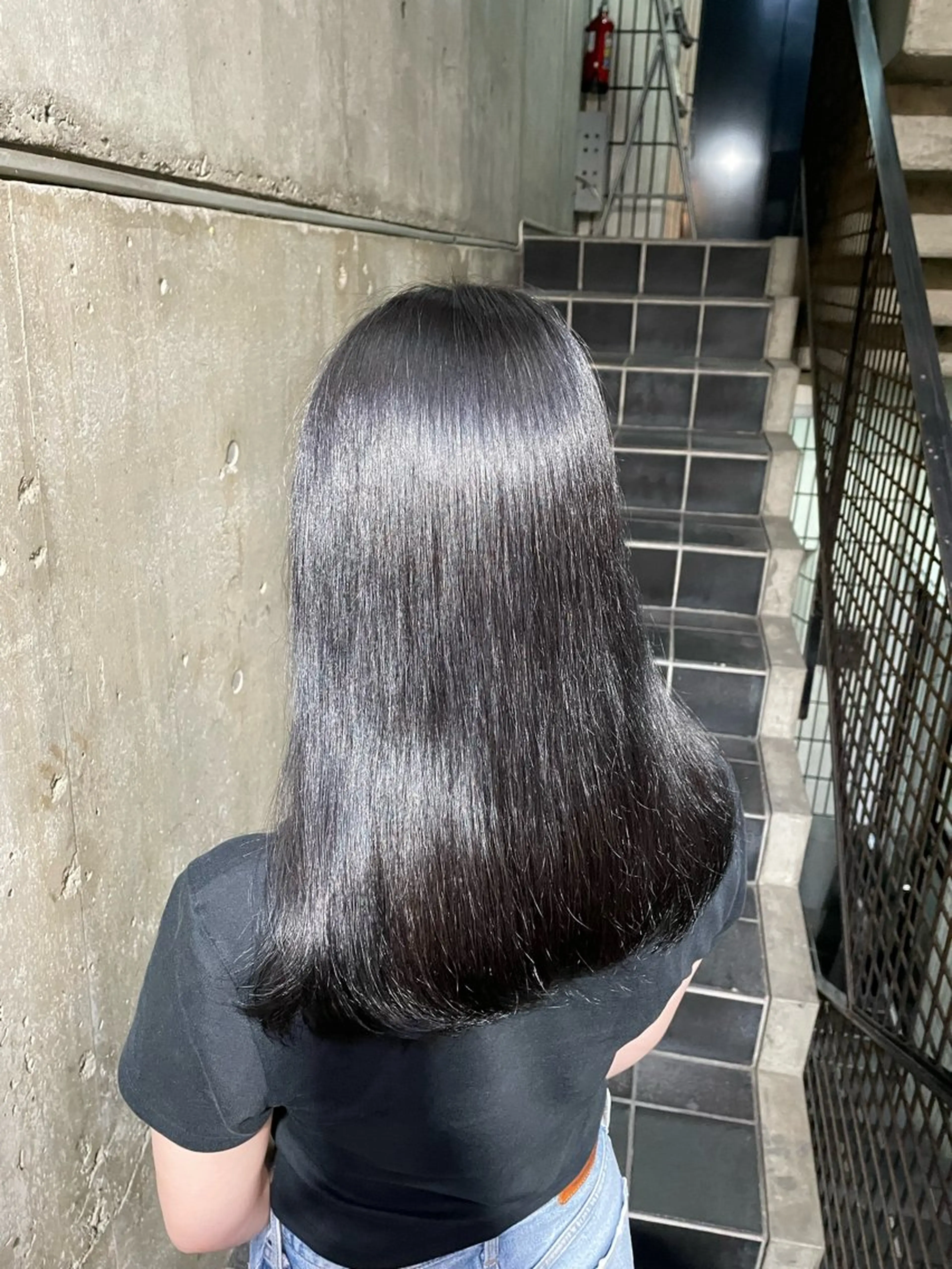 セミロング カラー ヘアカラー トリートメント 脇 麻紘のヘアスタイル