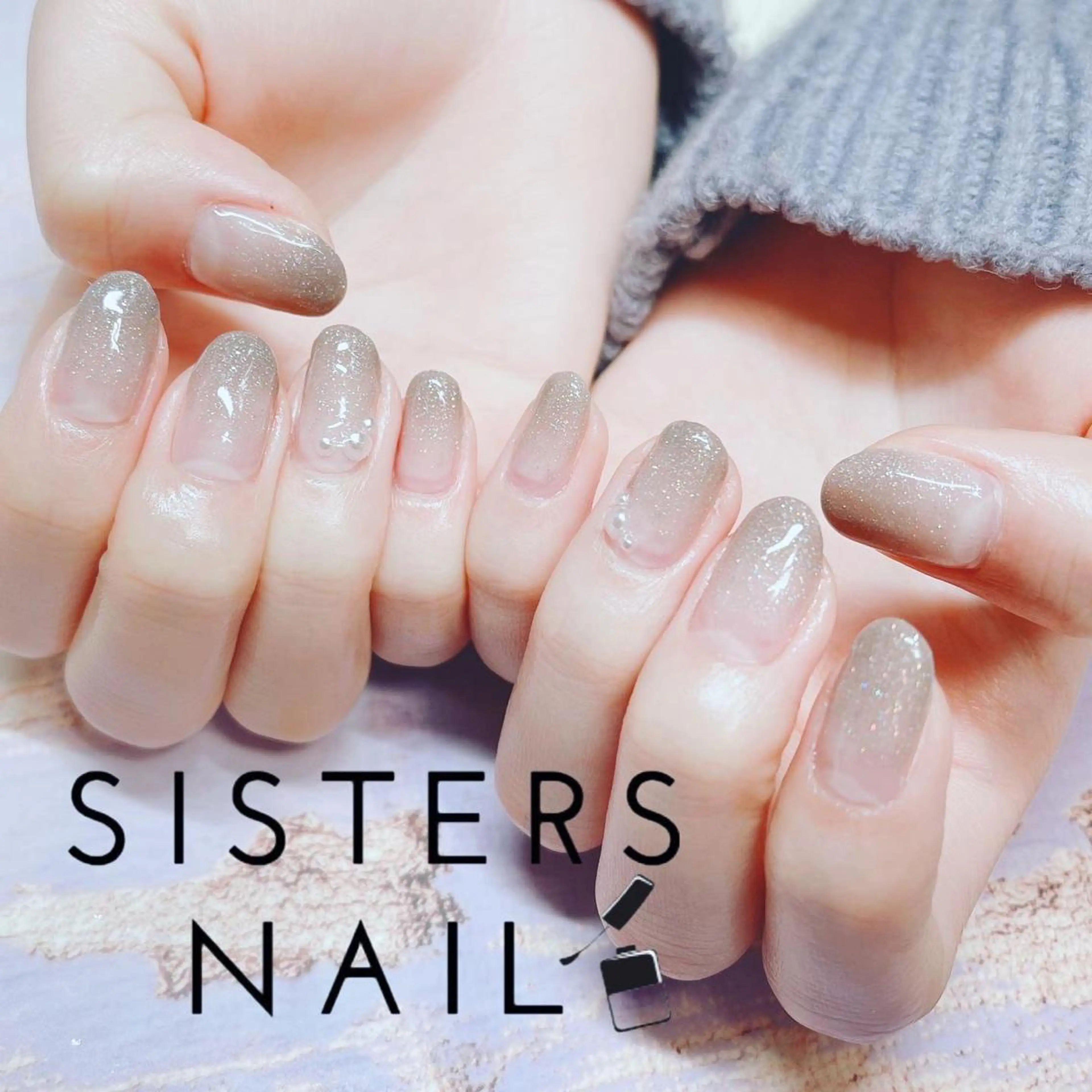ネイル アートネイル ラメ(グリッター) オフィスネイル 冬ネイル sisters nail.fのネイルデザイン