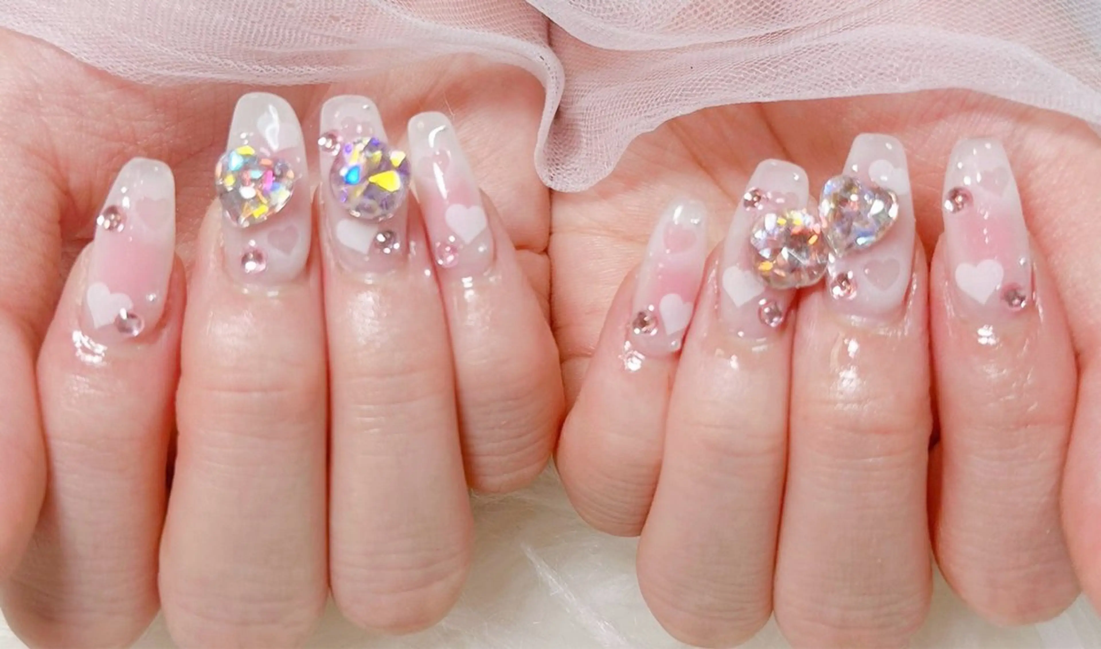 セミロング ハンドネイル Hanaai Salon新大久保店のネイルデザイン