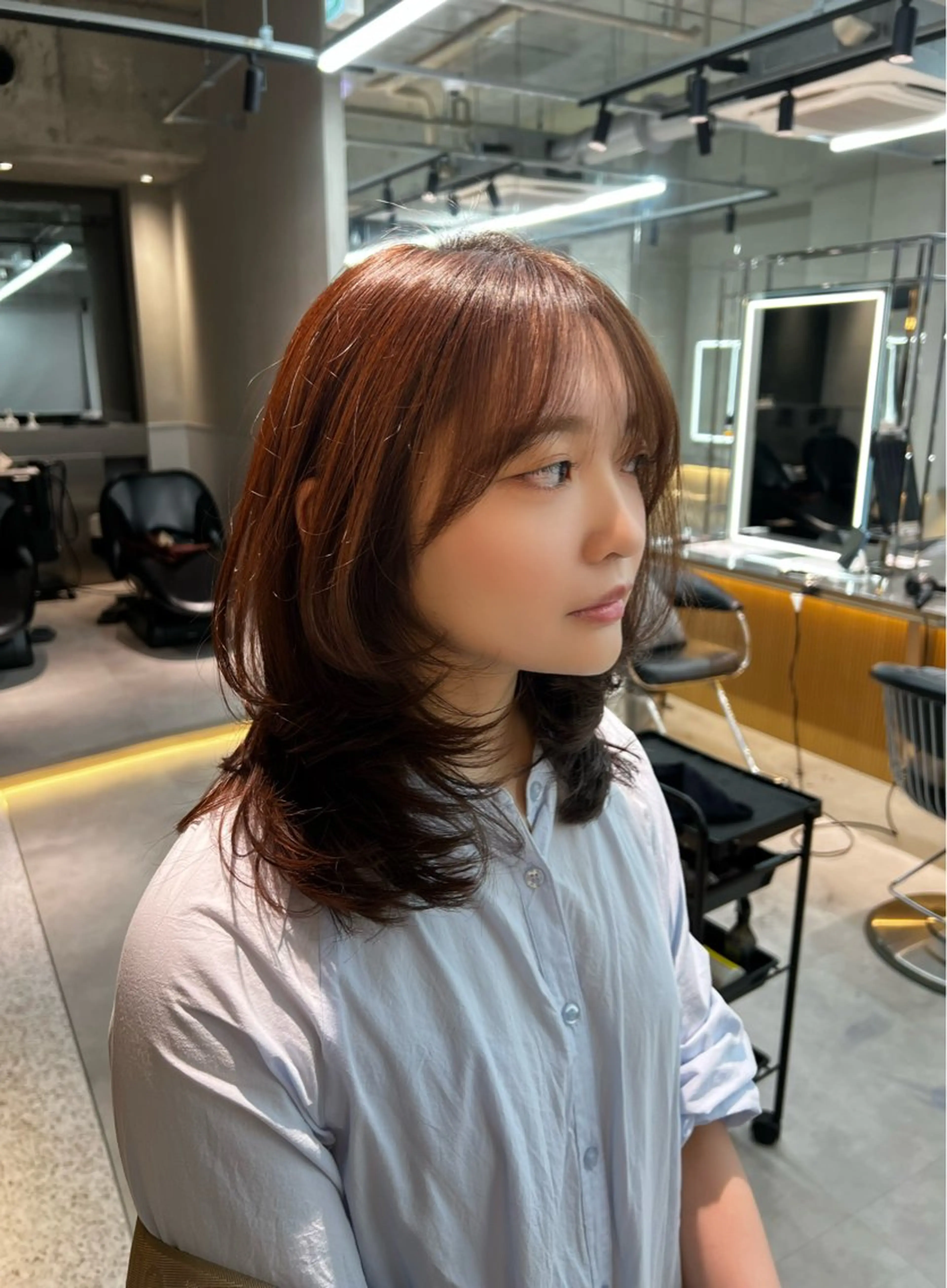 ミディアム カラー ヘアアレンジ ミディアムレイヤー レイヤーカット カット トリートメント ヘアセット 似合わせカラー× ウルフカット/ホマレのヘアスタイル