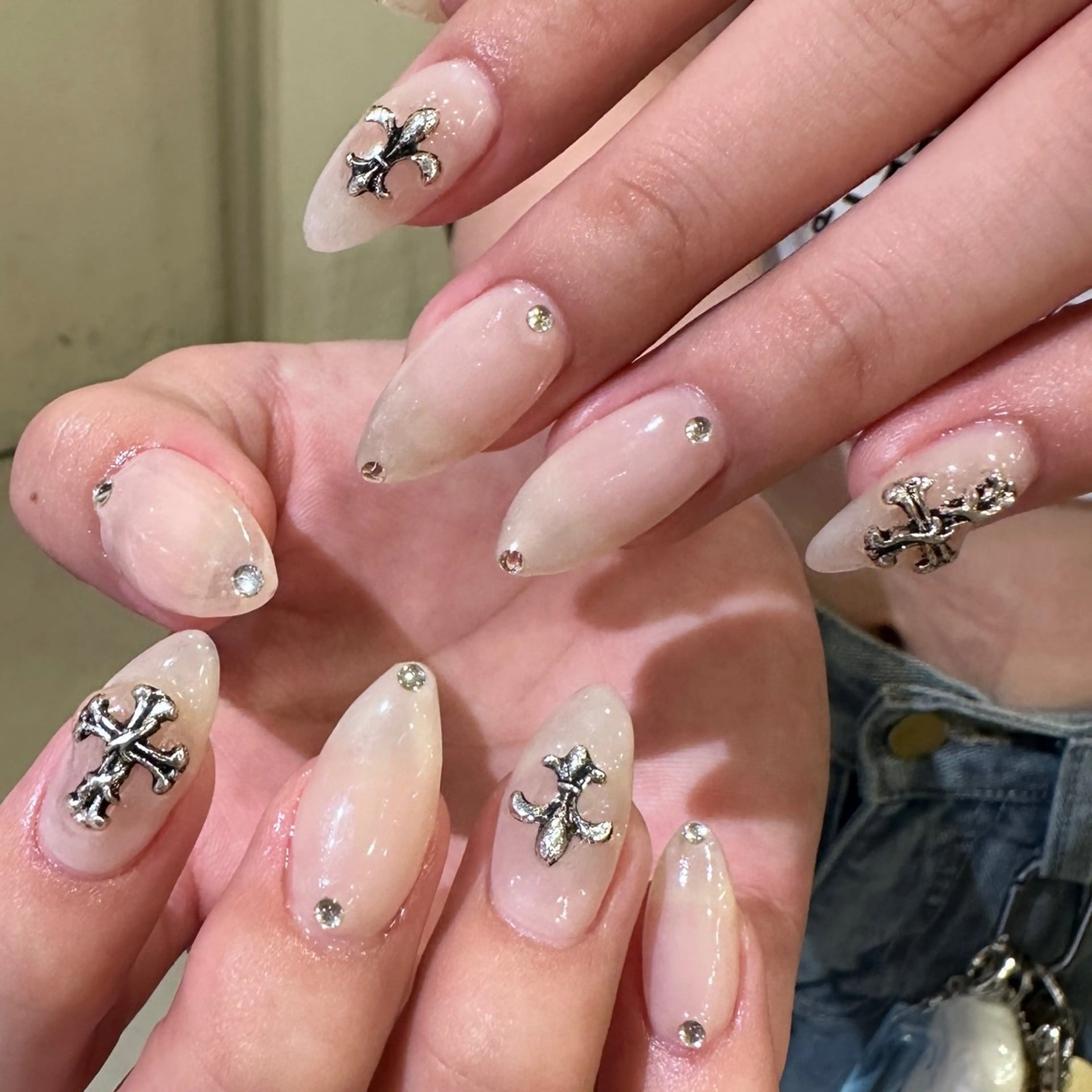 ネイル ハンドネイル 👽個性派ネイル🎀 komachiのネイルデザイン