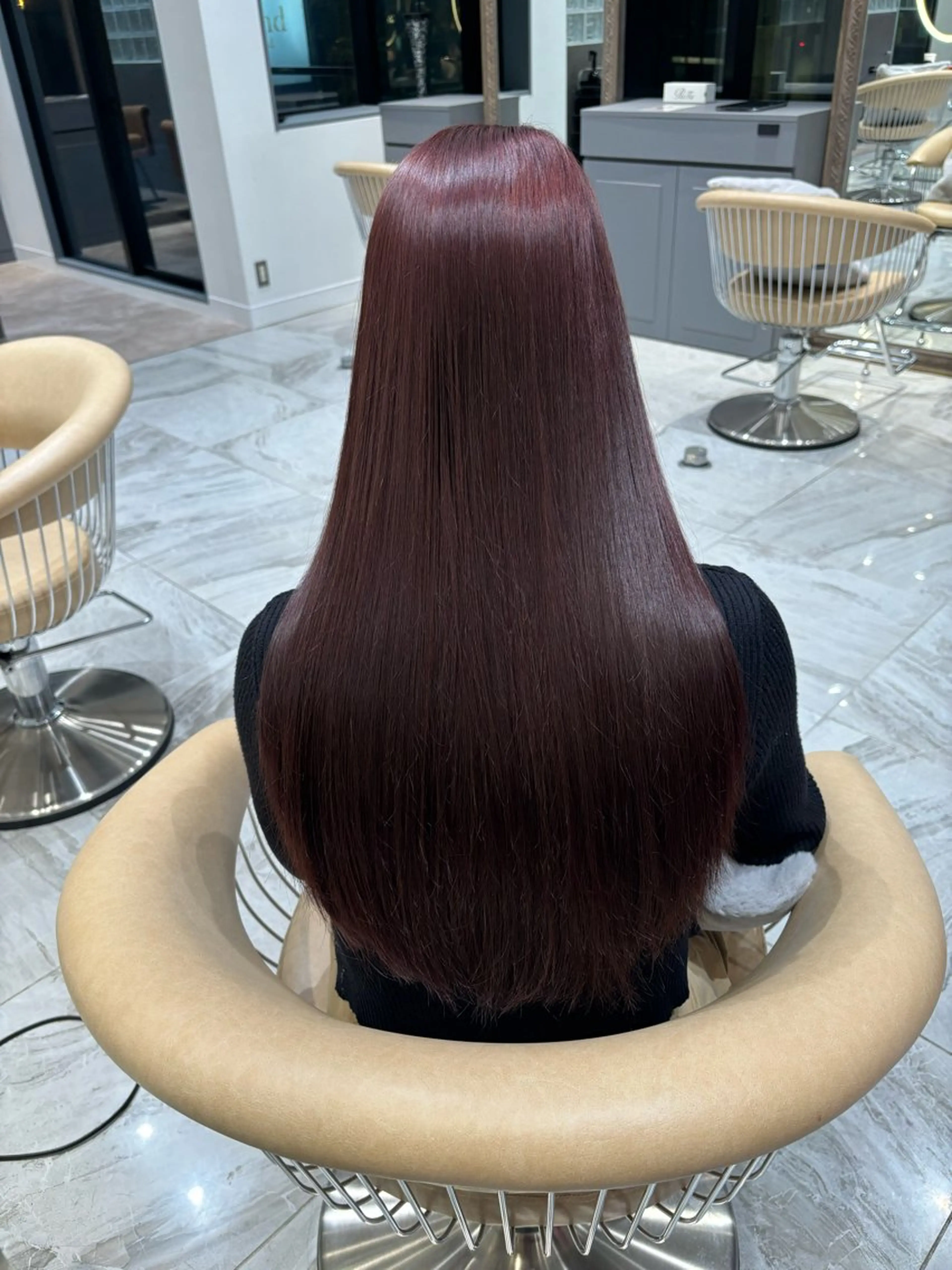 ロング ヘアカラー トリートメント 縮毛矯正\透明感カラ ー\まりんのヘアスタイル