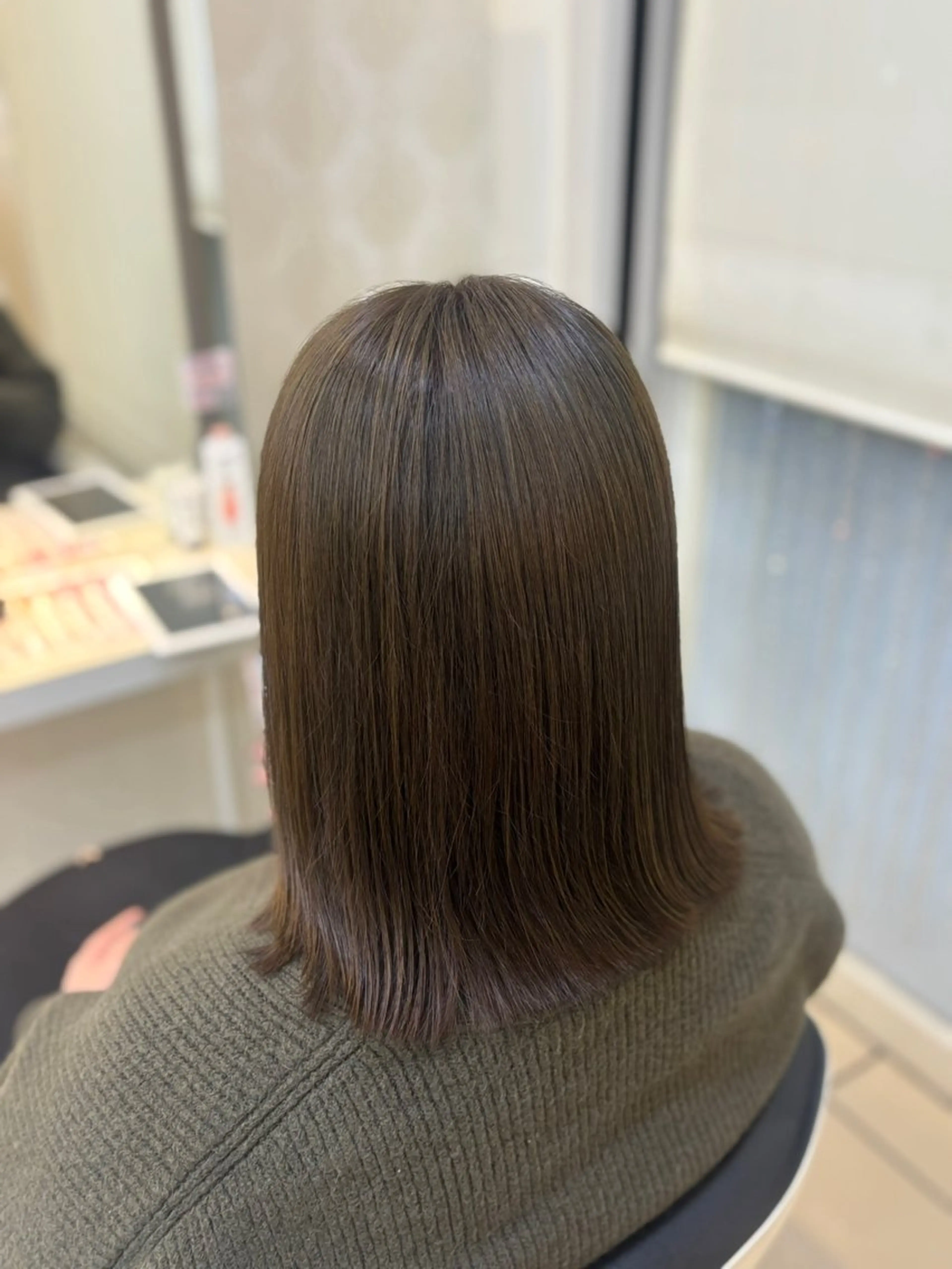 ミディアム ヘアカラー トリートメント はらだ すずのヘアスタイル