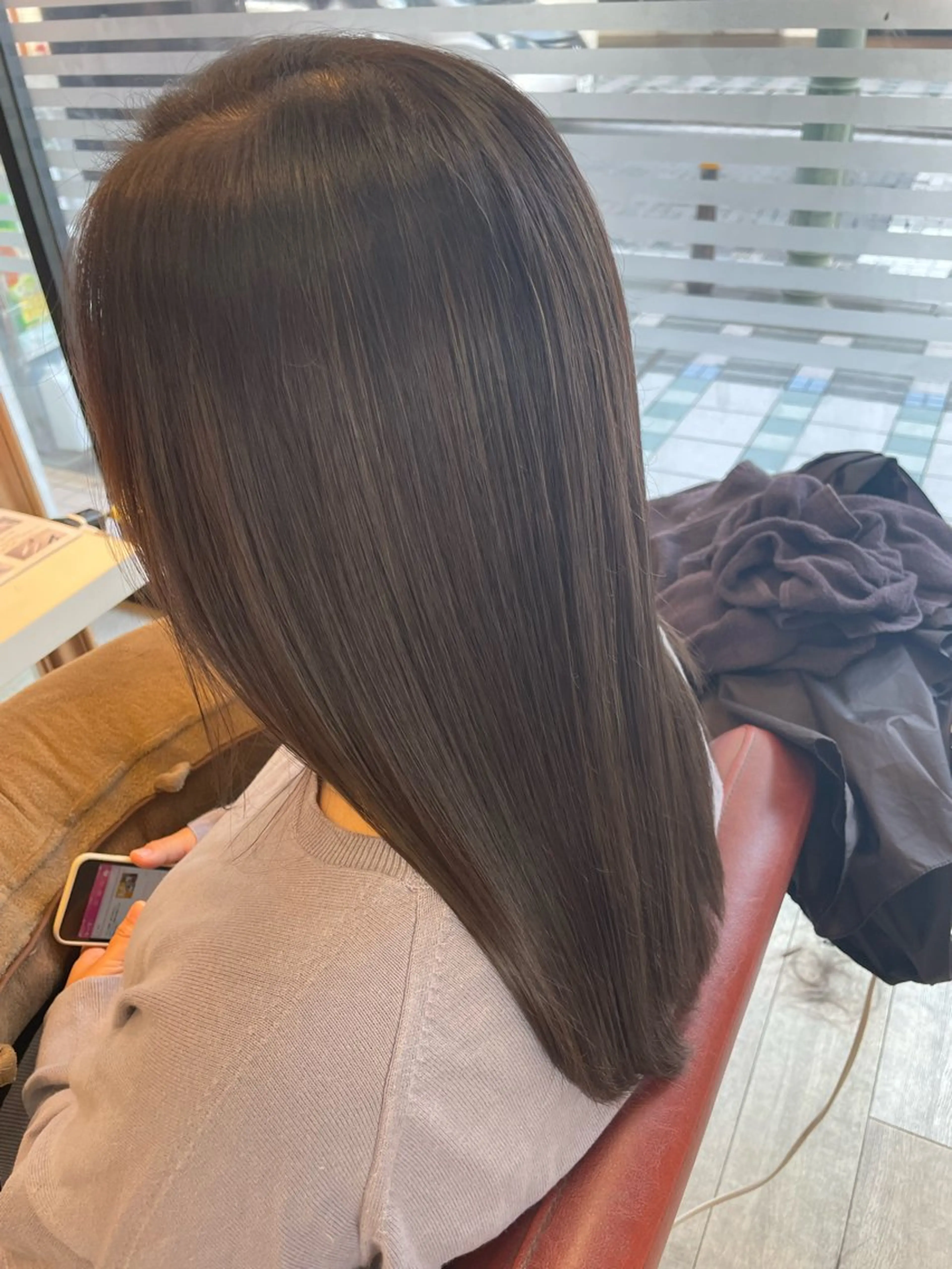 ミディアム カラー ハイライトカラー ハイライト カット ヘアカラー トリートメント ✨横須賀髪質改善✨️ 加藤 百音のヘアスタイル