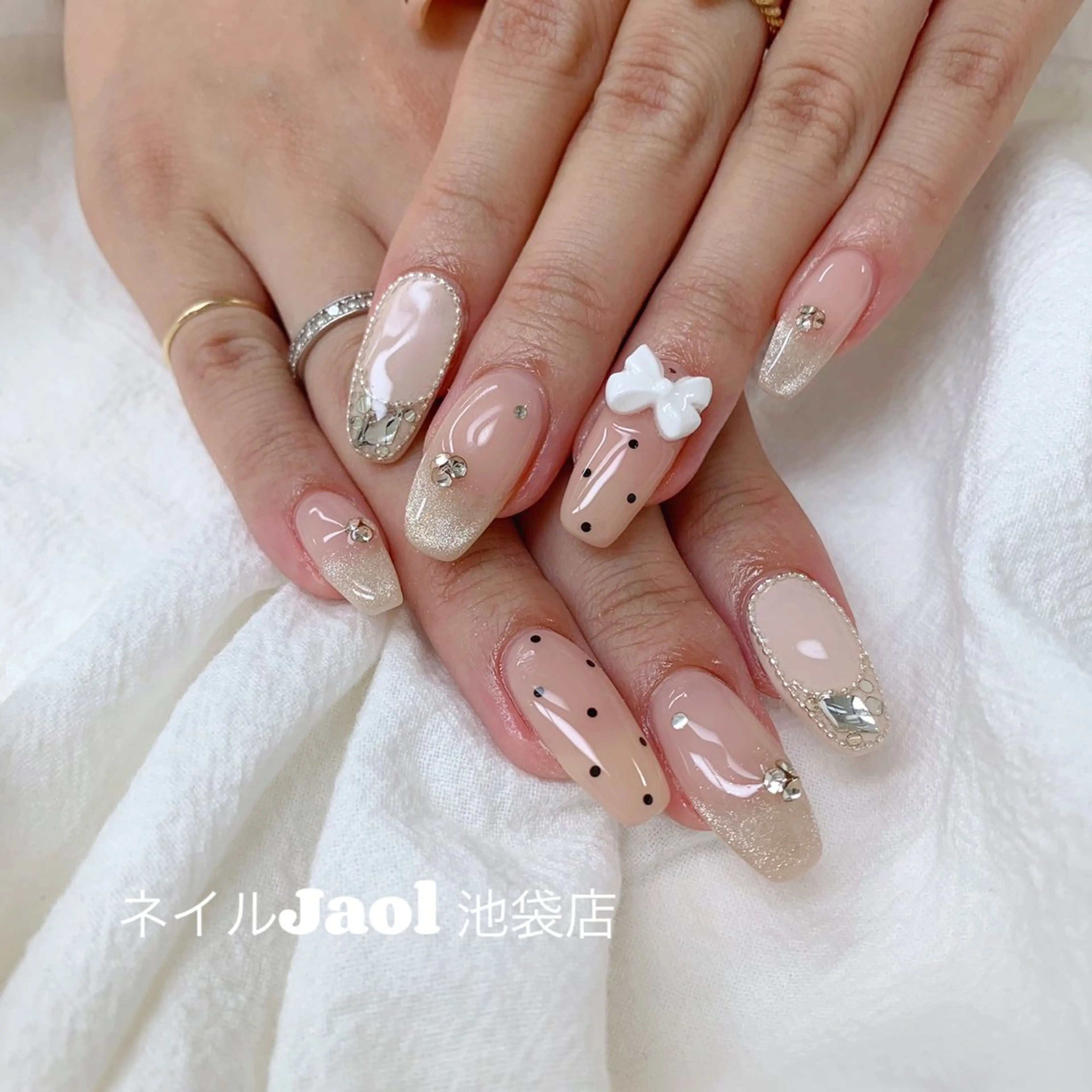 セミロング 韓国風ヘア ハンドネイル ハンドケア nail jaol池袋店所属・ネイルJaol 池袋のネイルデザイン