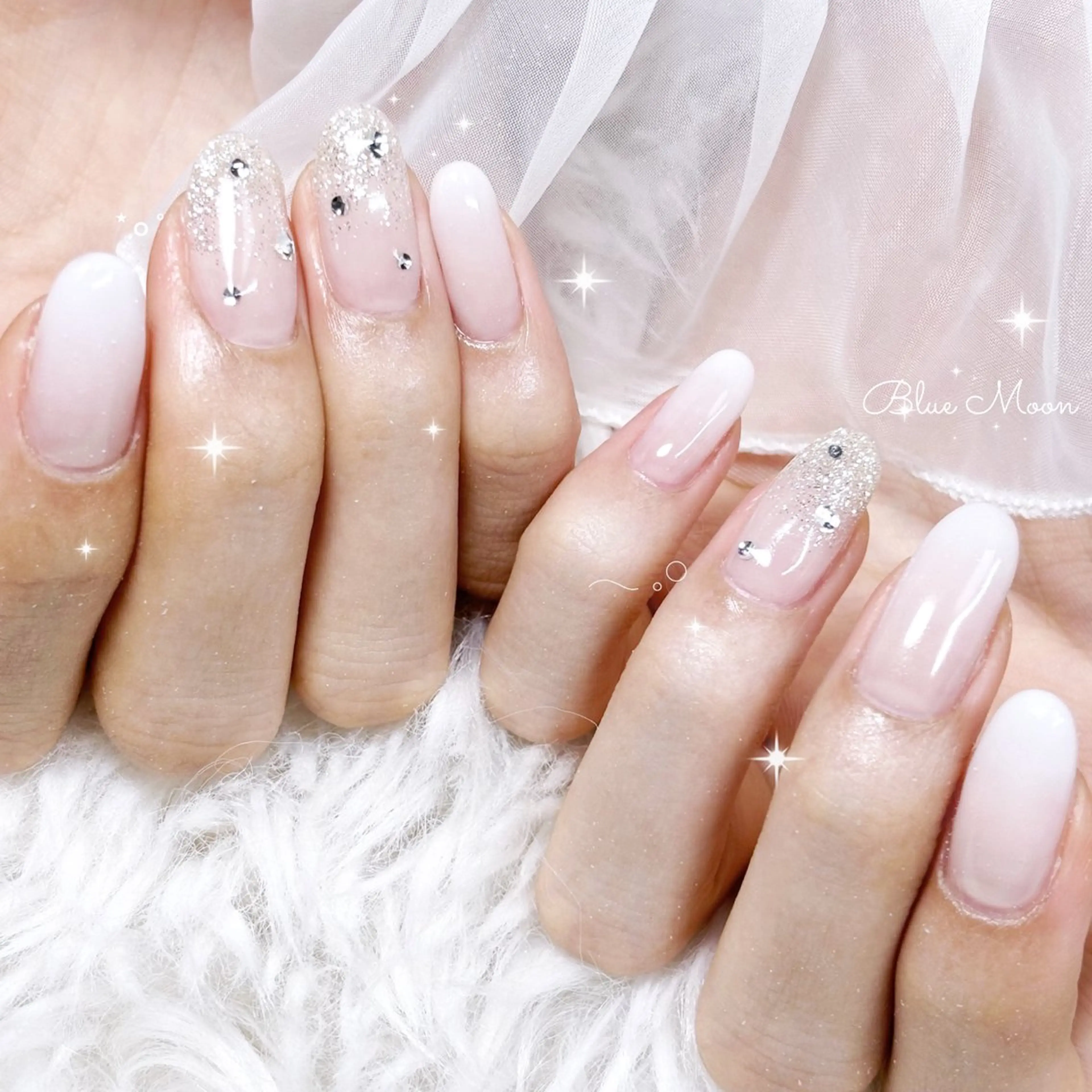 ネイル ストーンネイル ハンドネイル ハンドケア nail salon Blue Moonのネイルデザイン